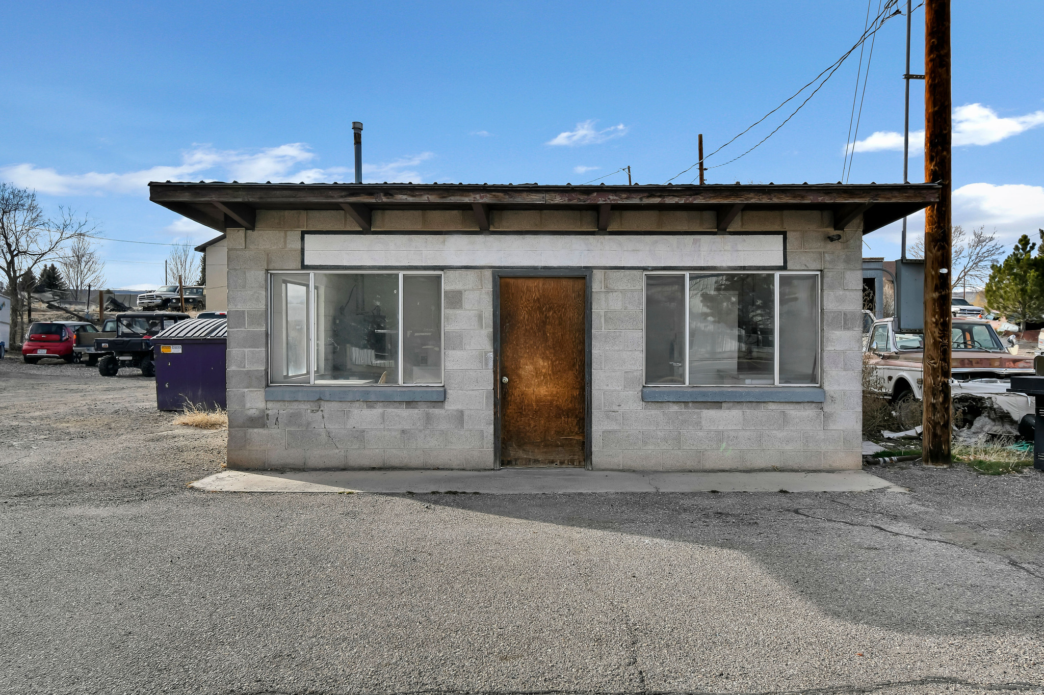 main property photo 28