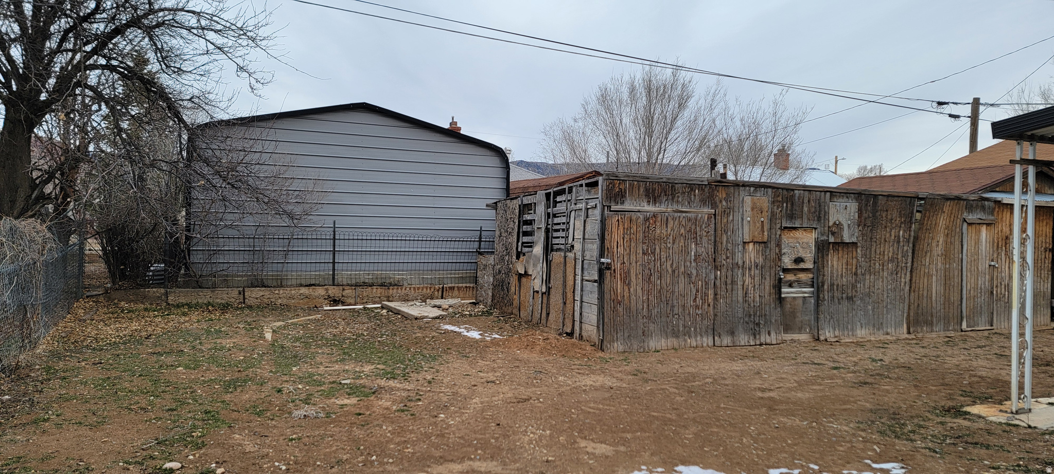 main property photo 32