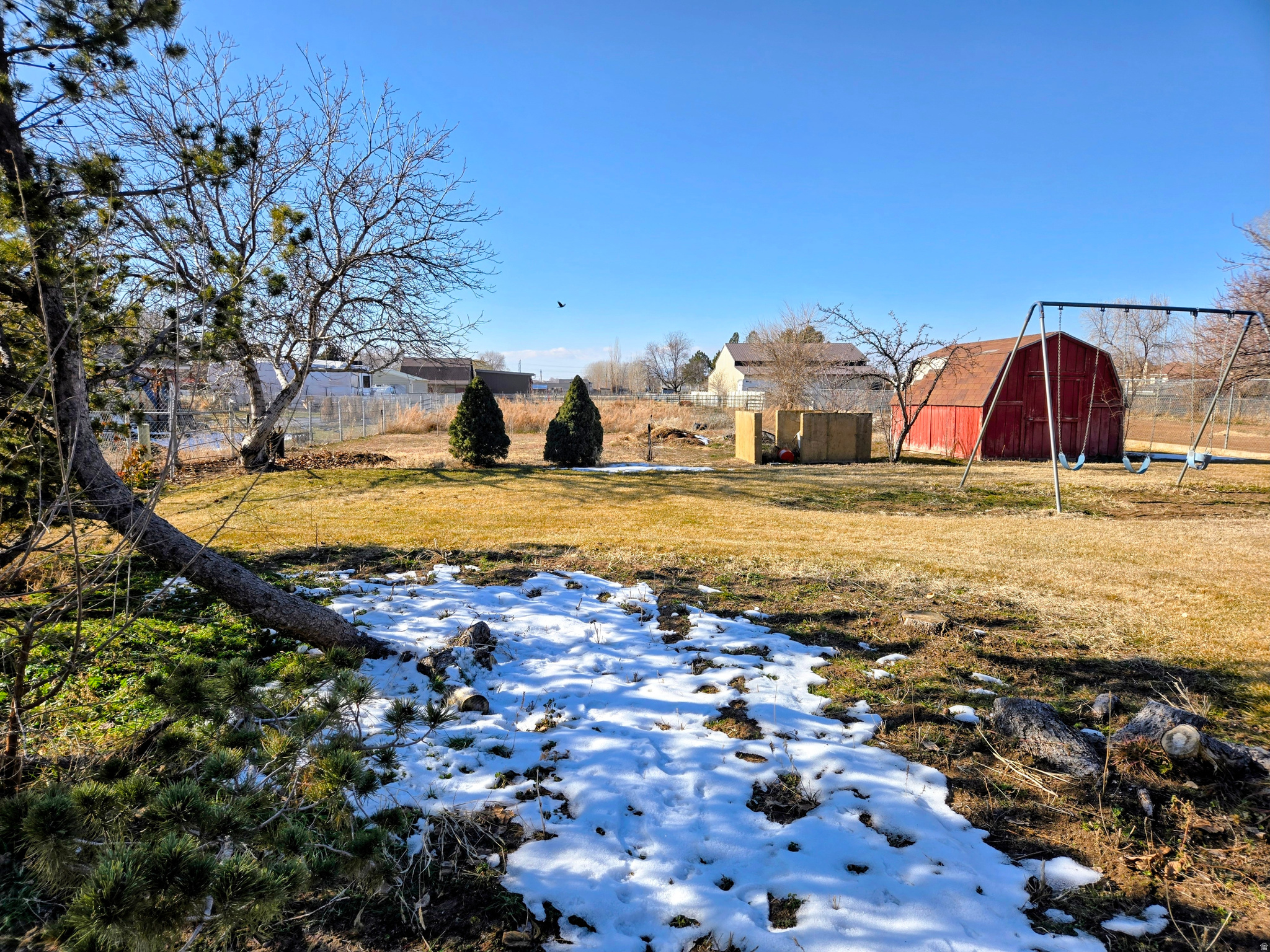 main property photo 46