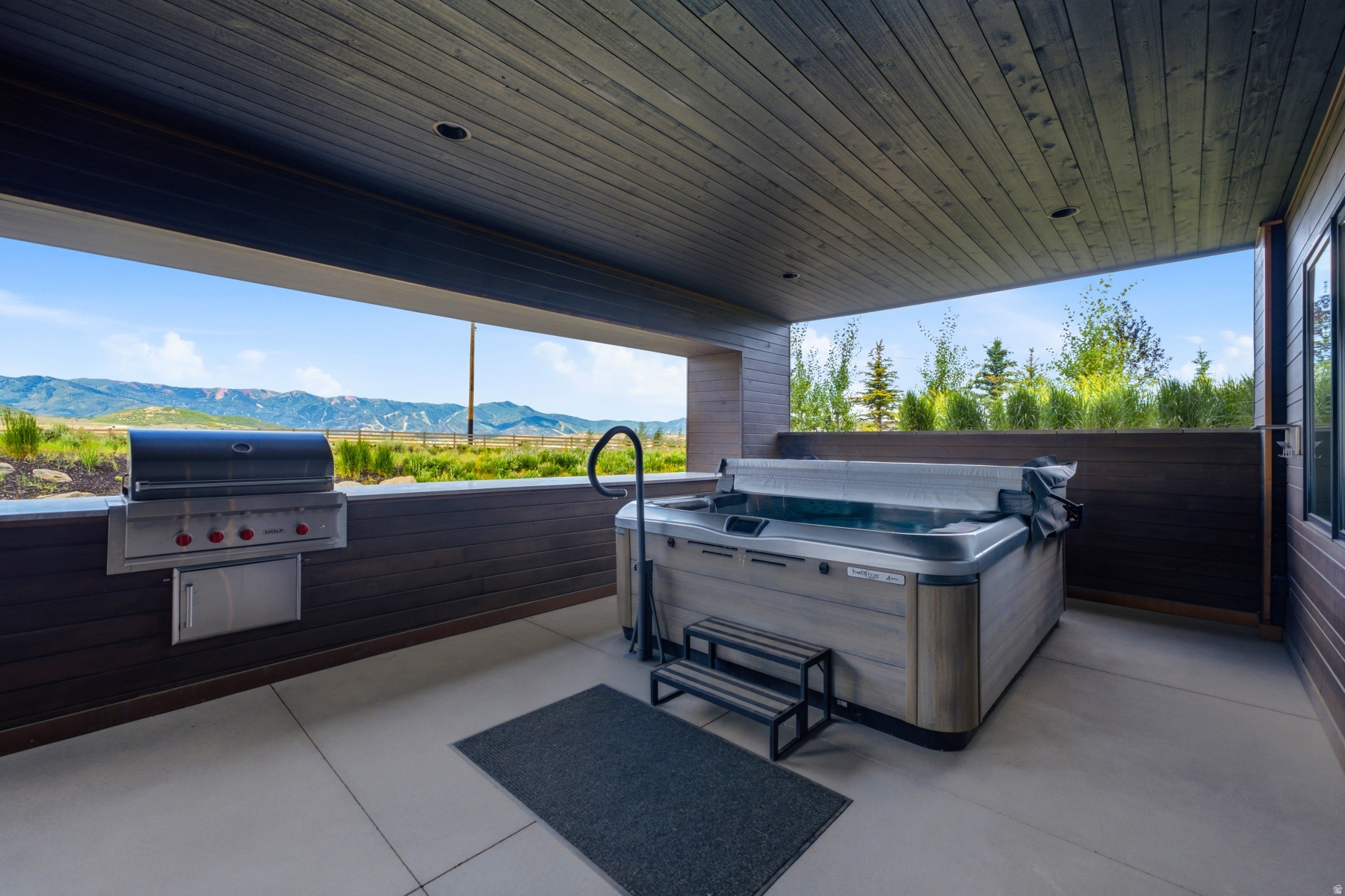 main property photo 79