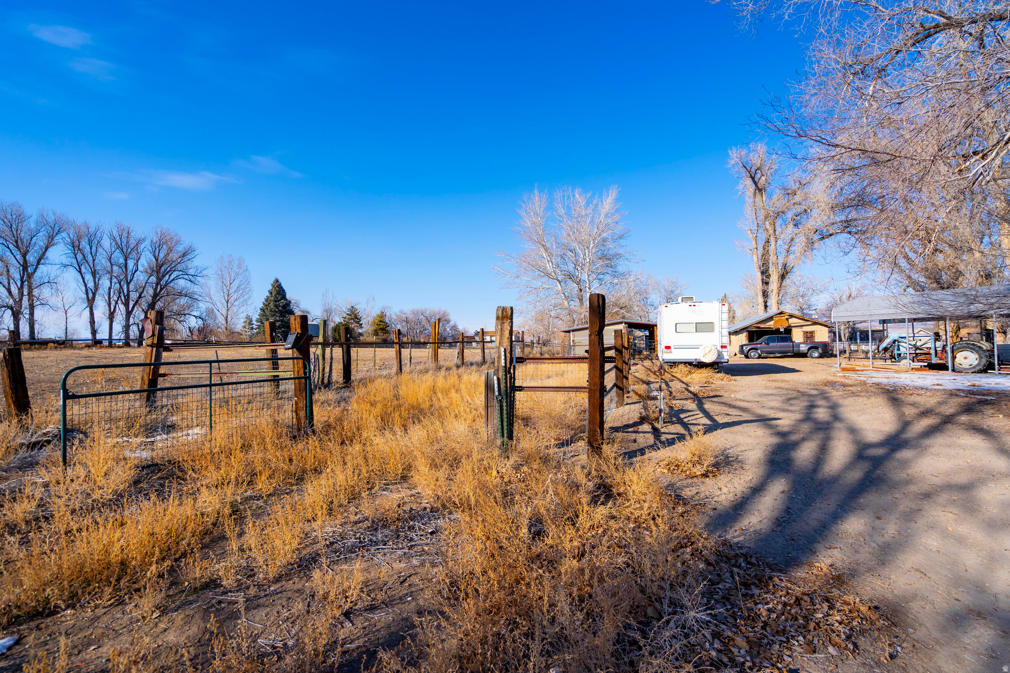 main property photo 25