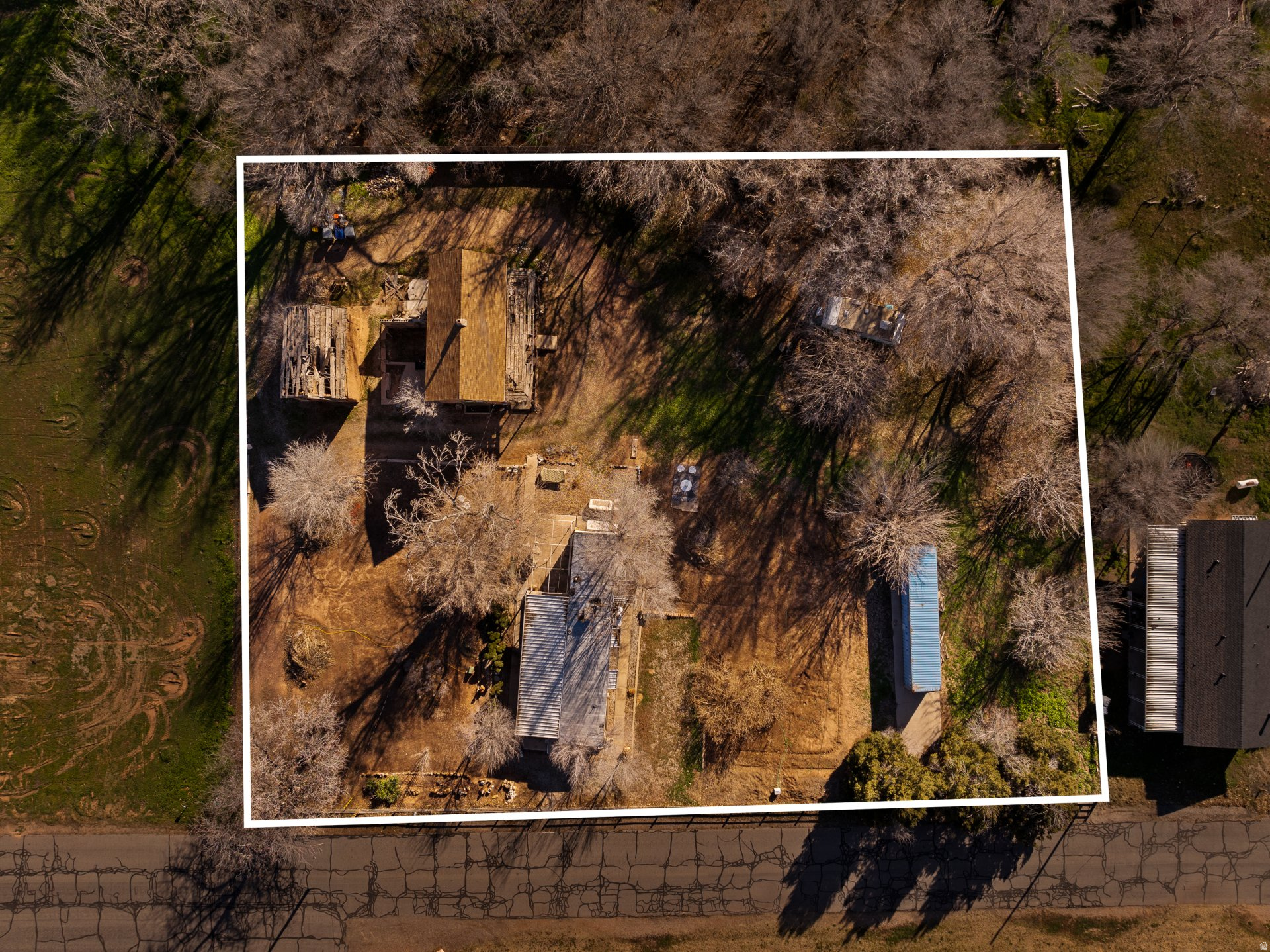 main property photo 24