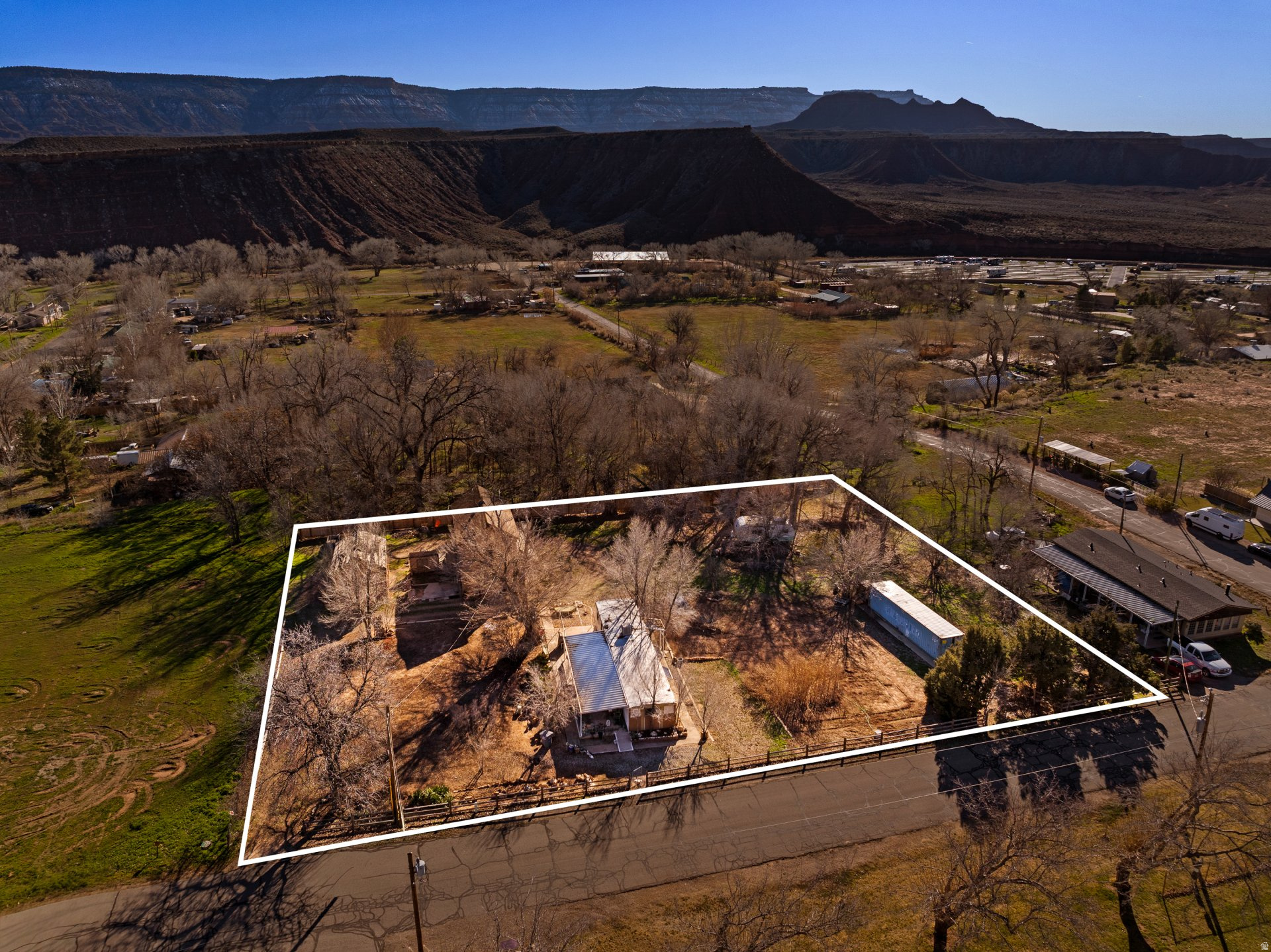 main property photo 26
