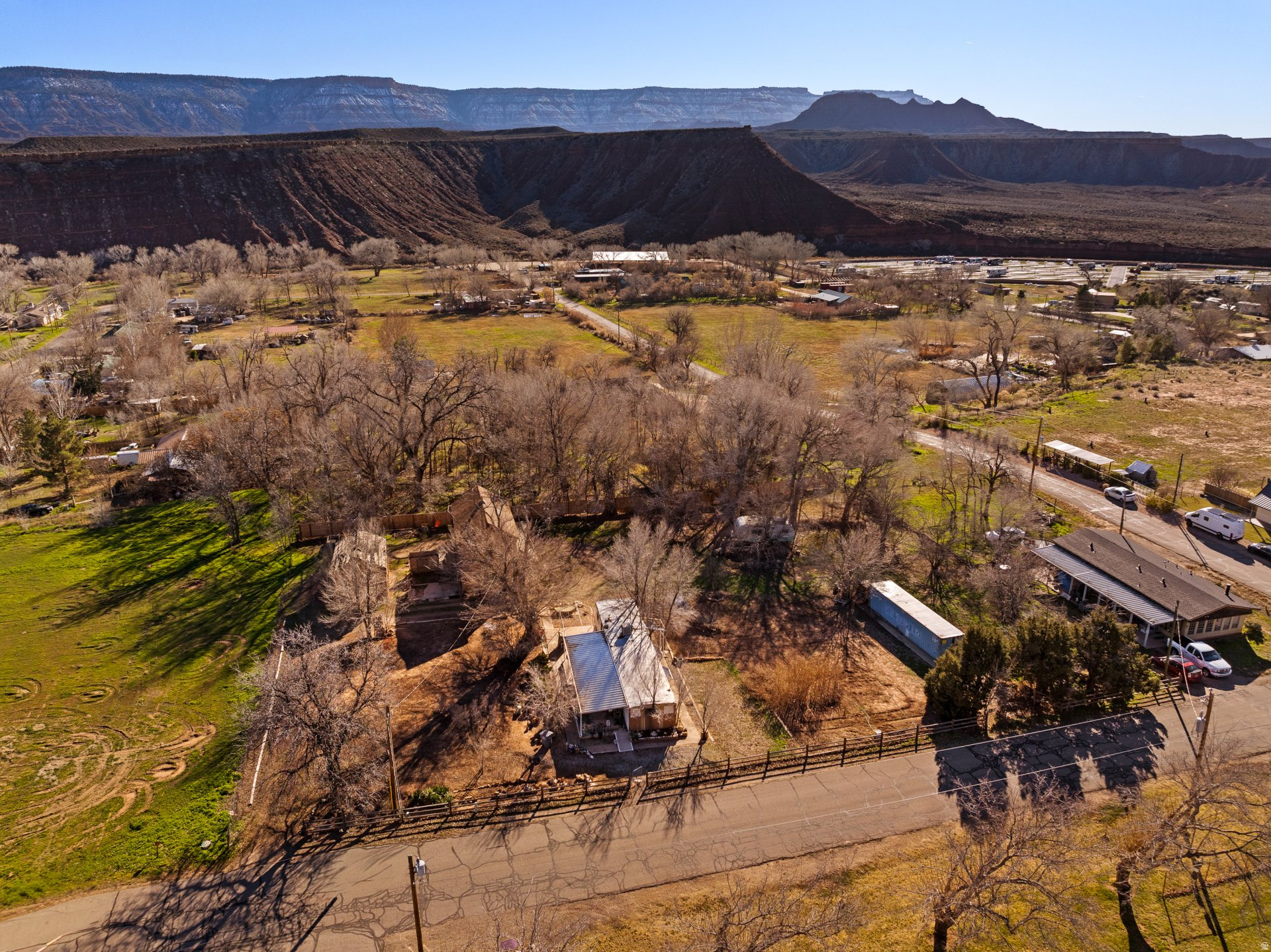 main property photo 27