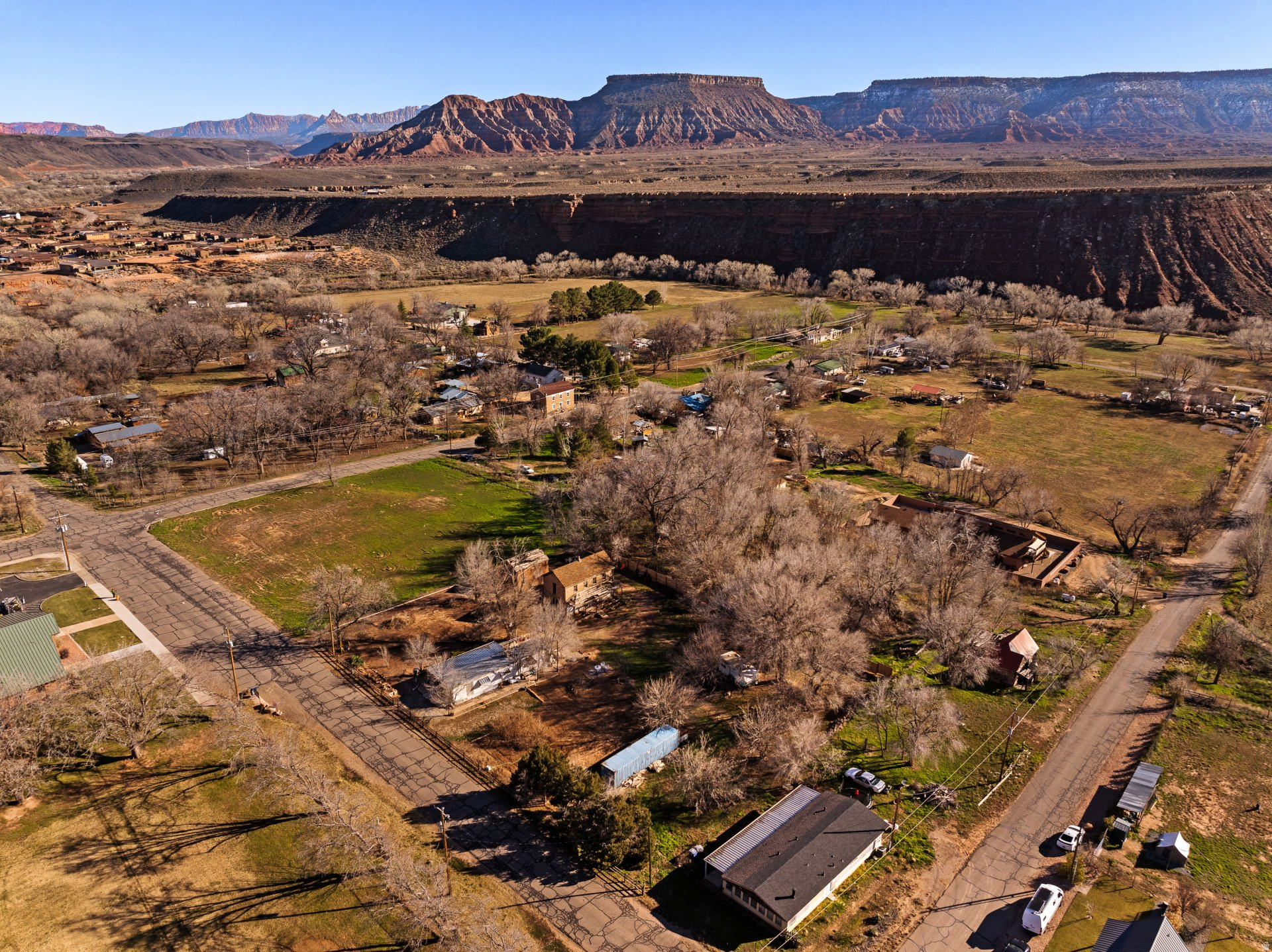 main property photo 34