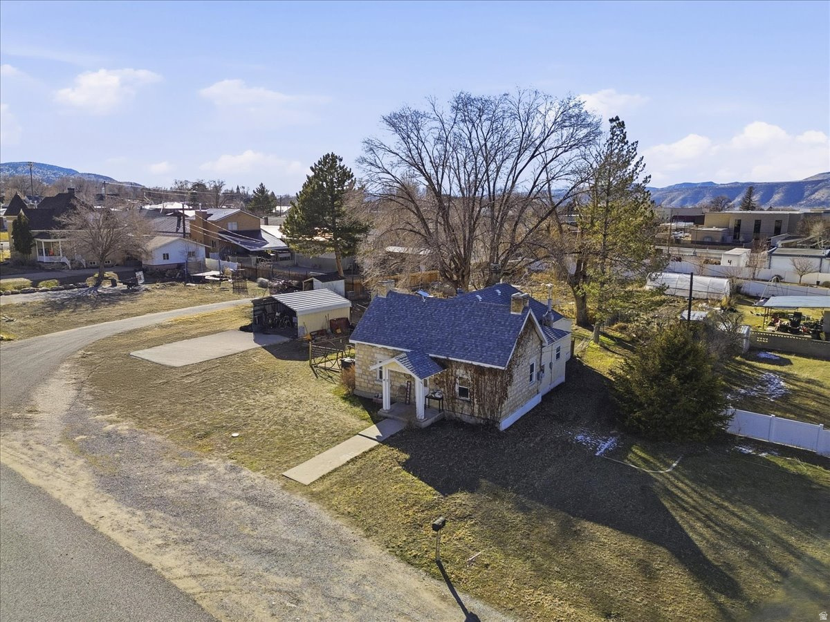 main property photo 33