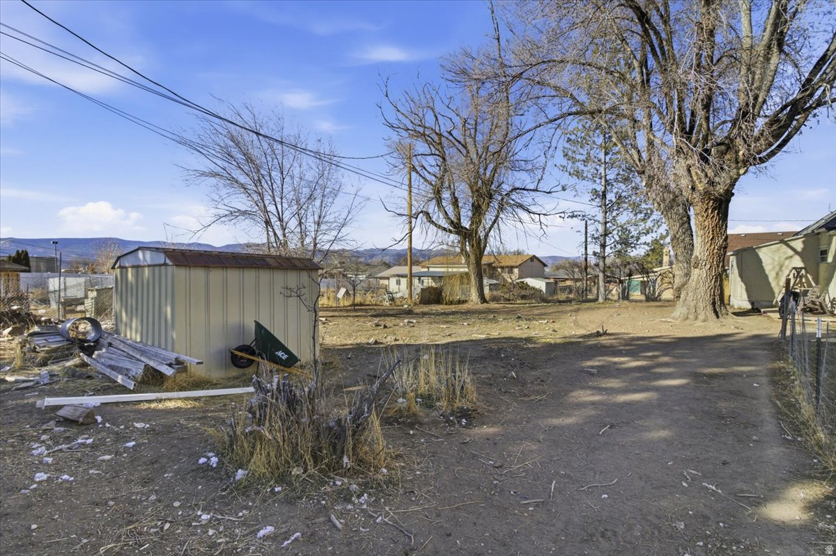 main property photo 37
