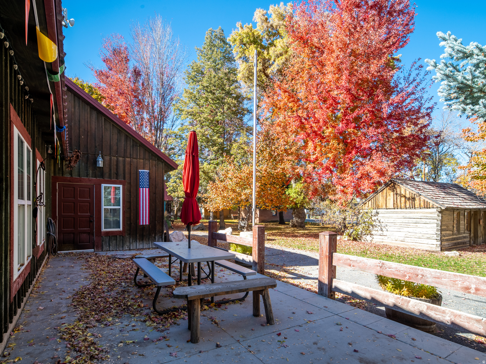 main property photo 10