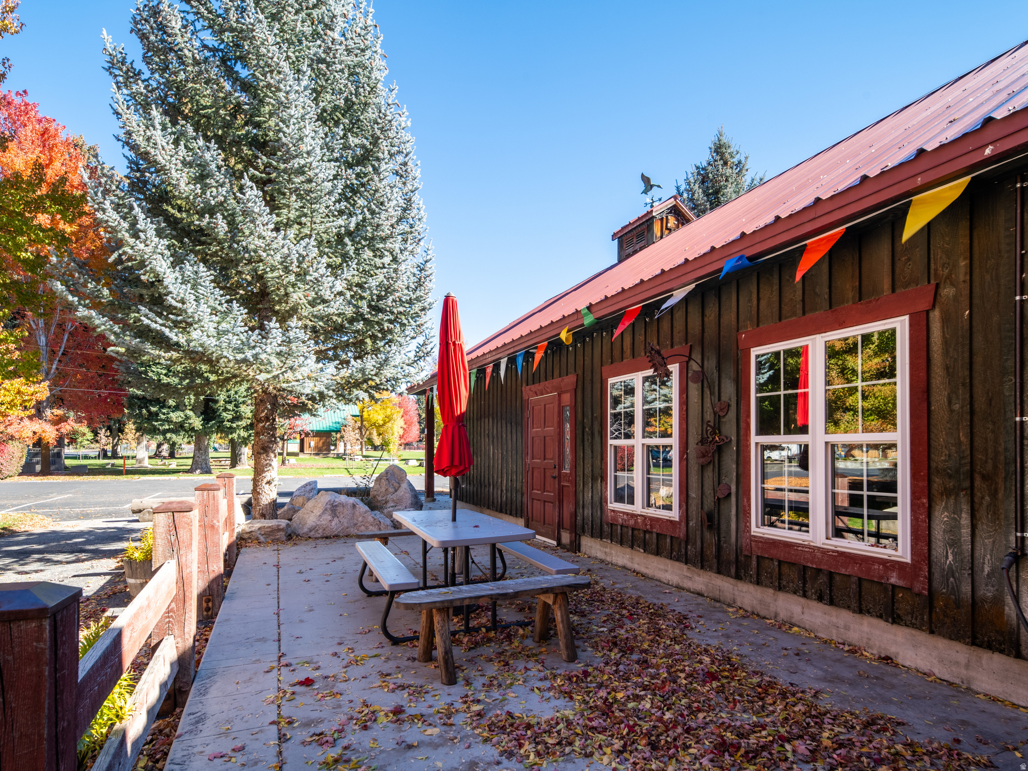 main property photo 12