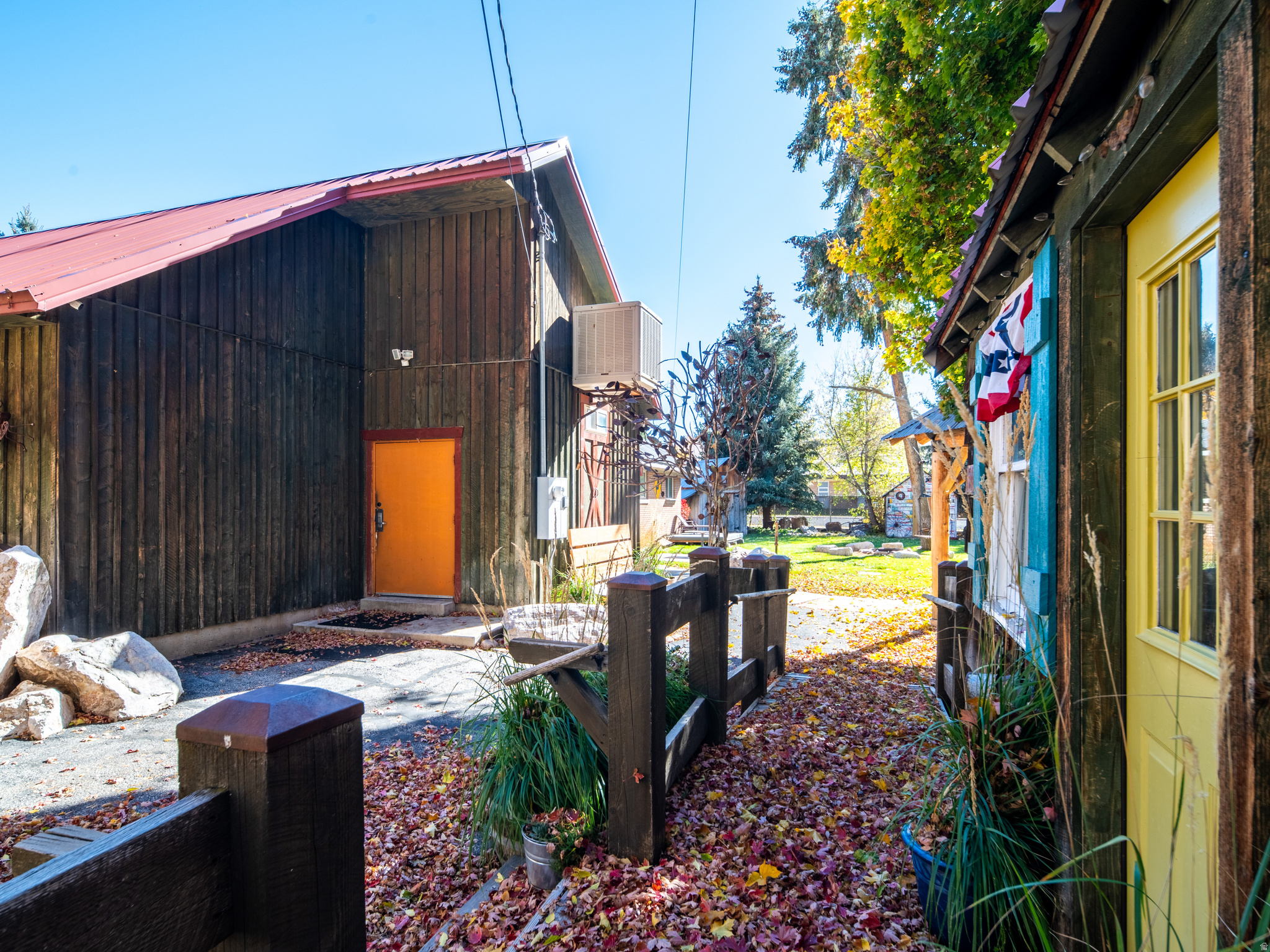 main property photo 31