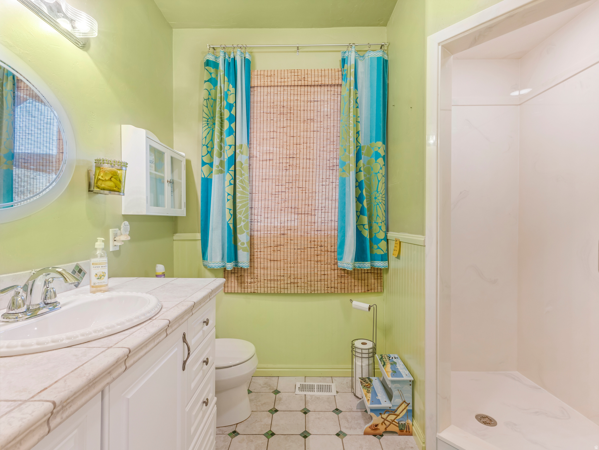 main property photo 45