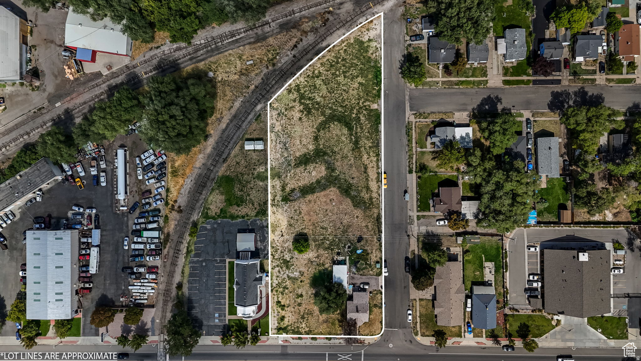 main property photo 12