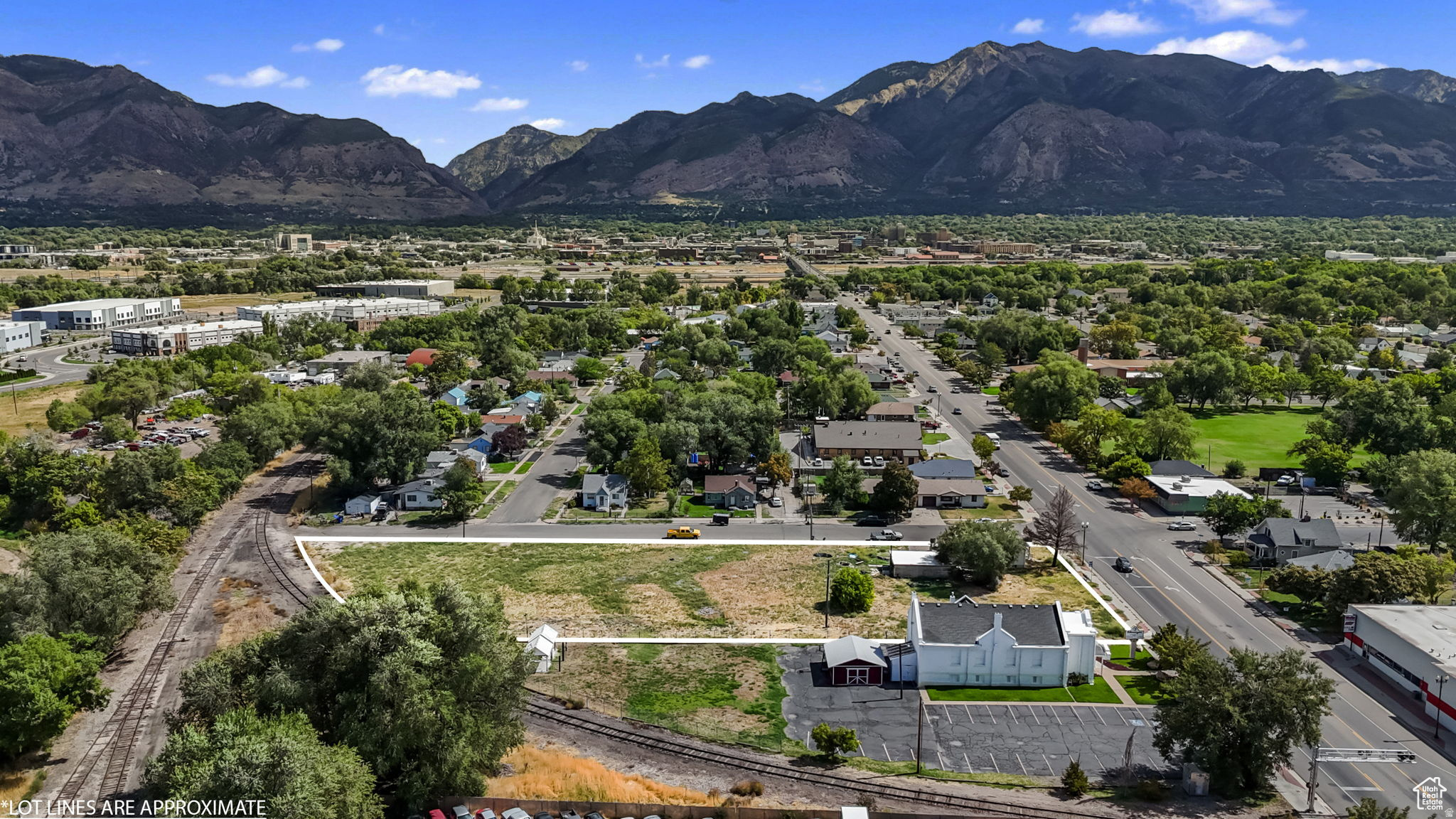 main property photo 22