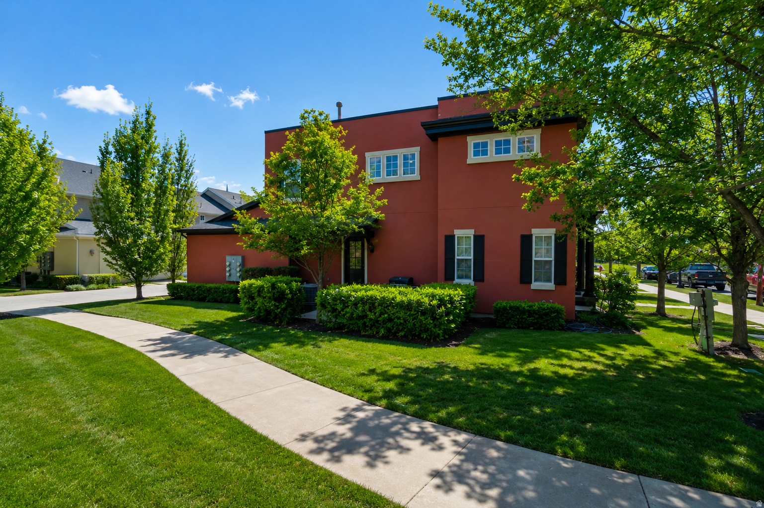 main property photo 34