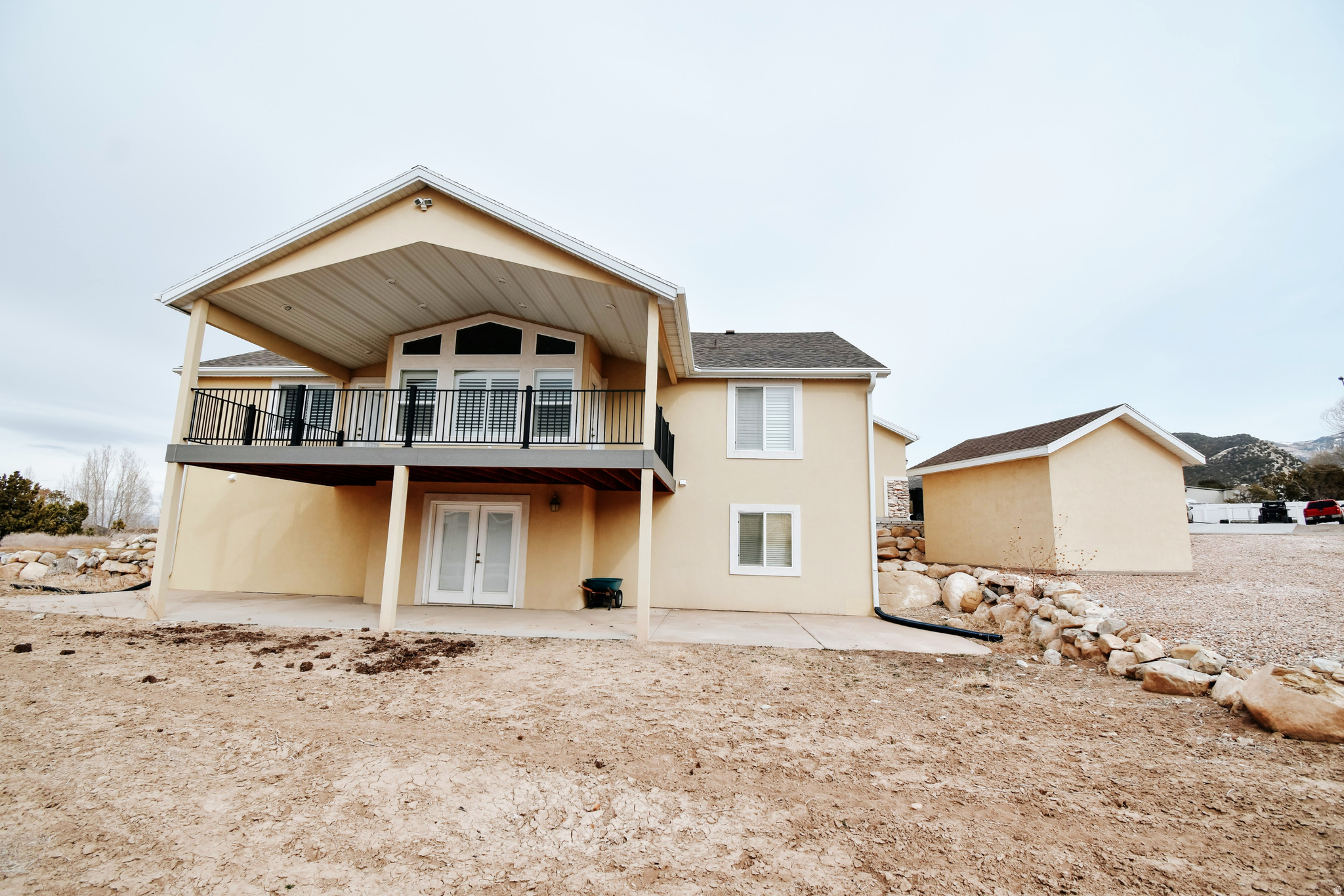 main property photo 16