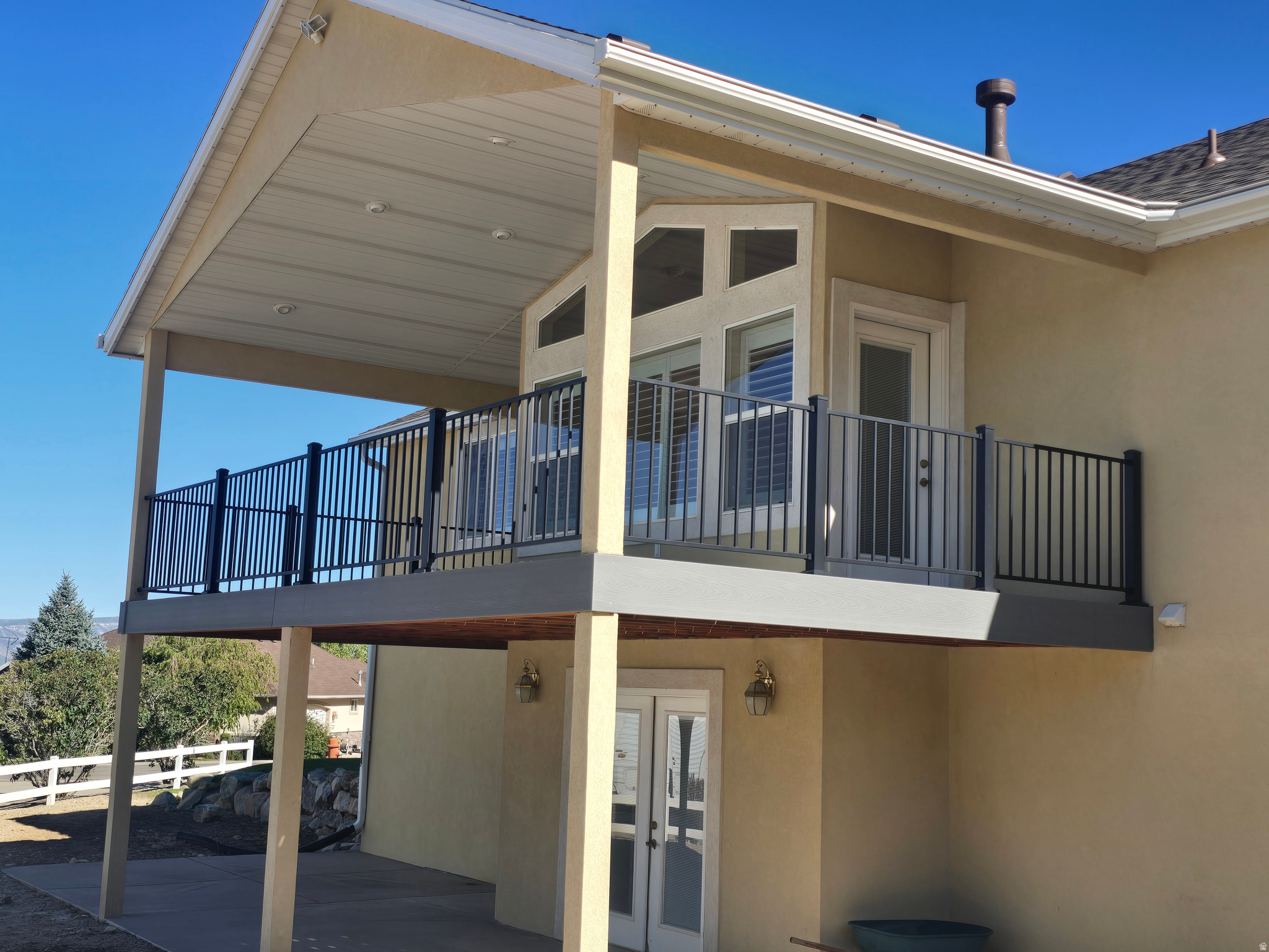 main property photo 19