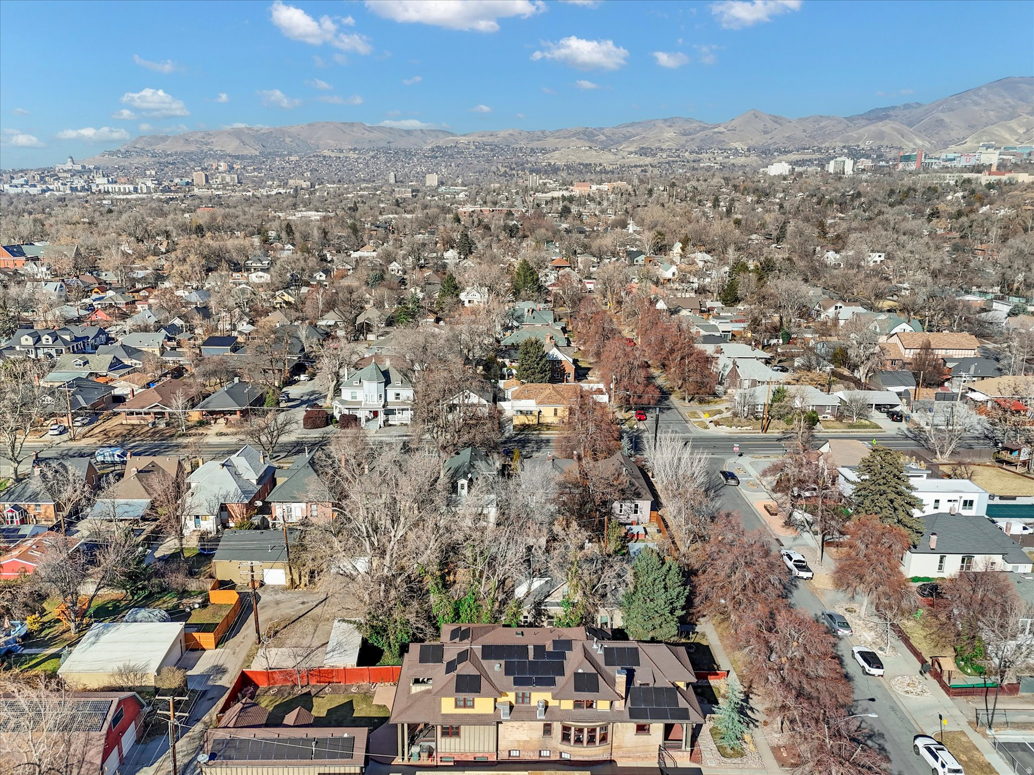 main property photo 10