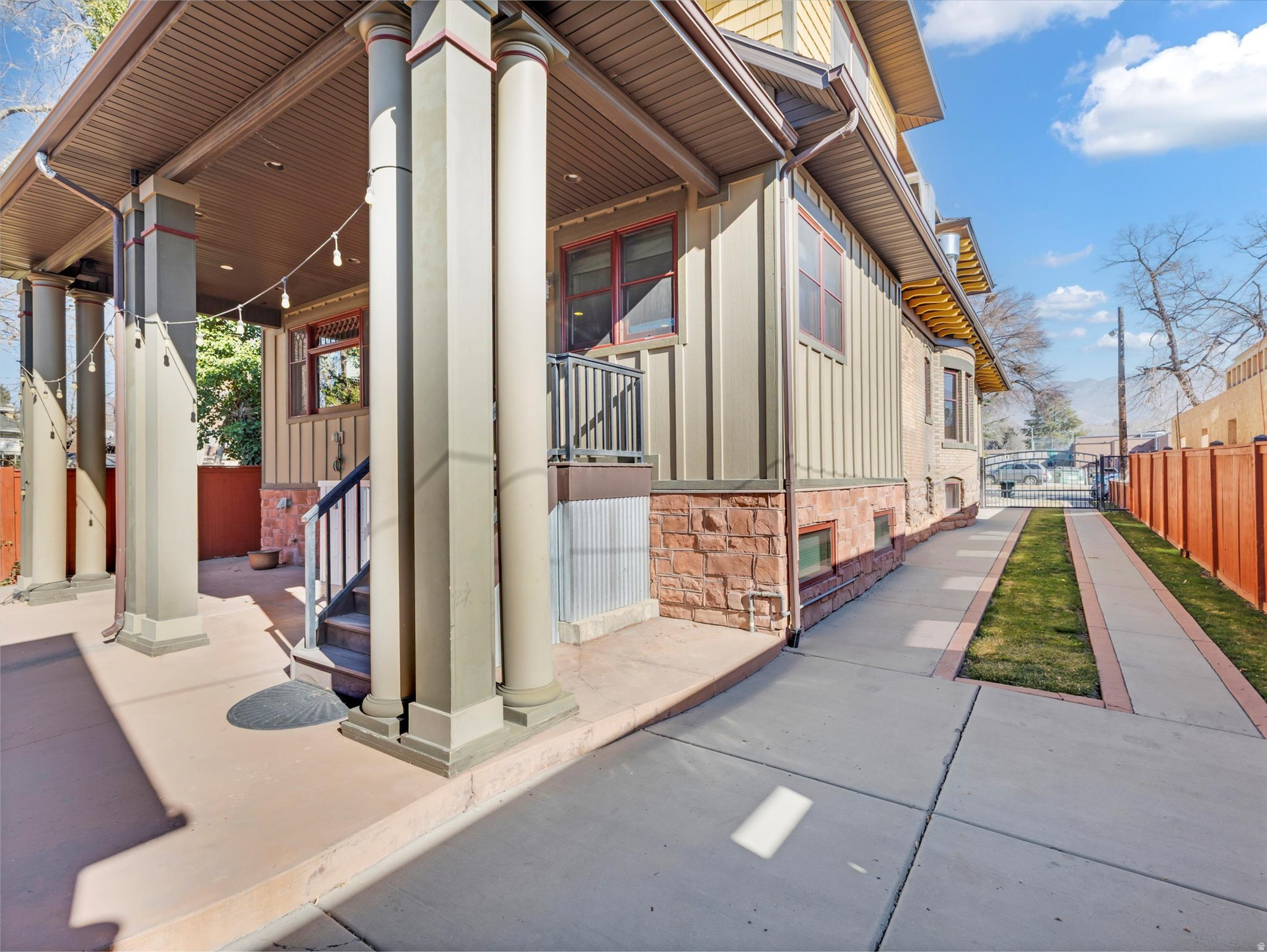 main property photo 79