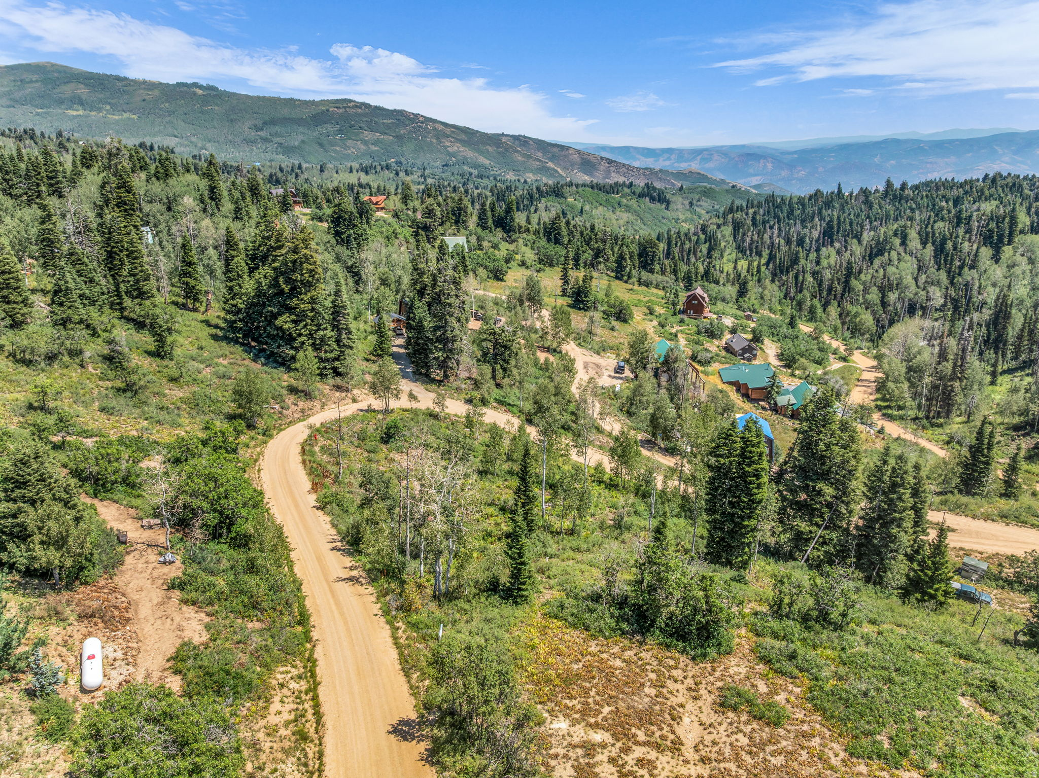 main property photo 8
