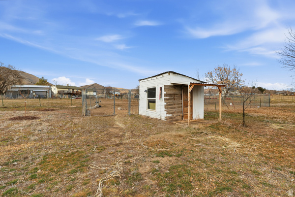 main property photo 39