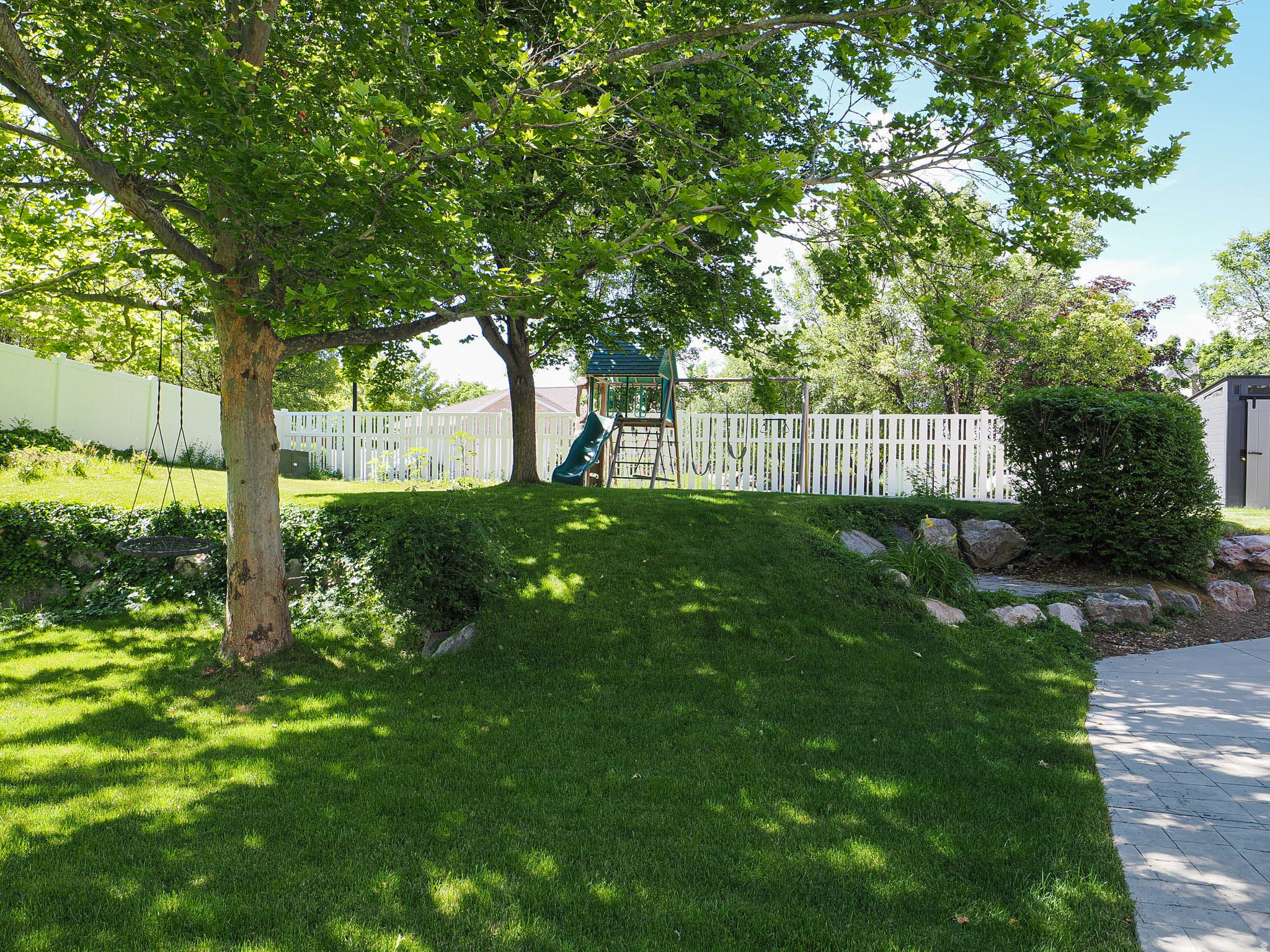 main property photo 64