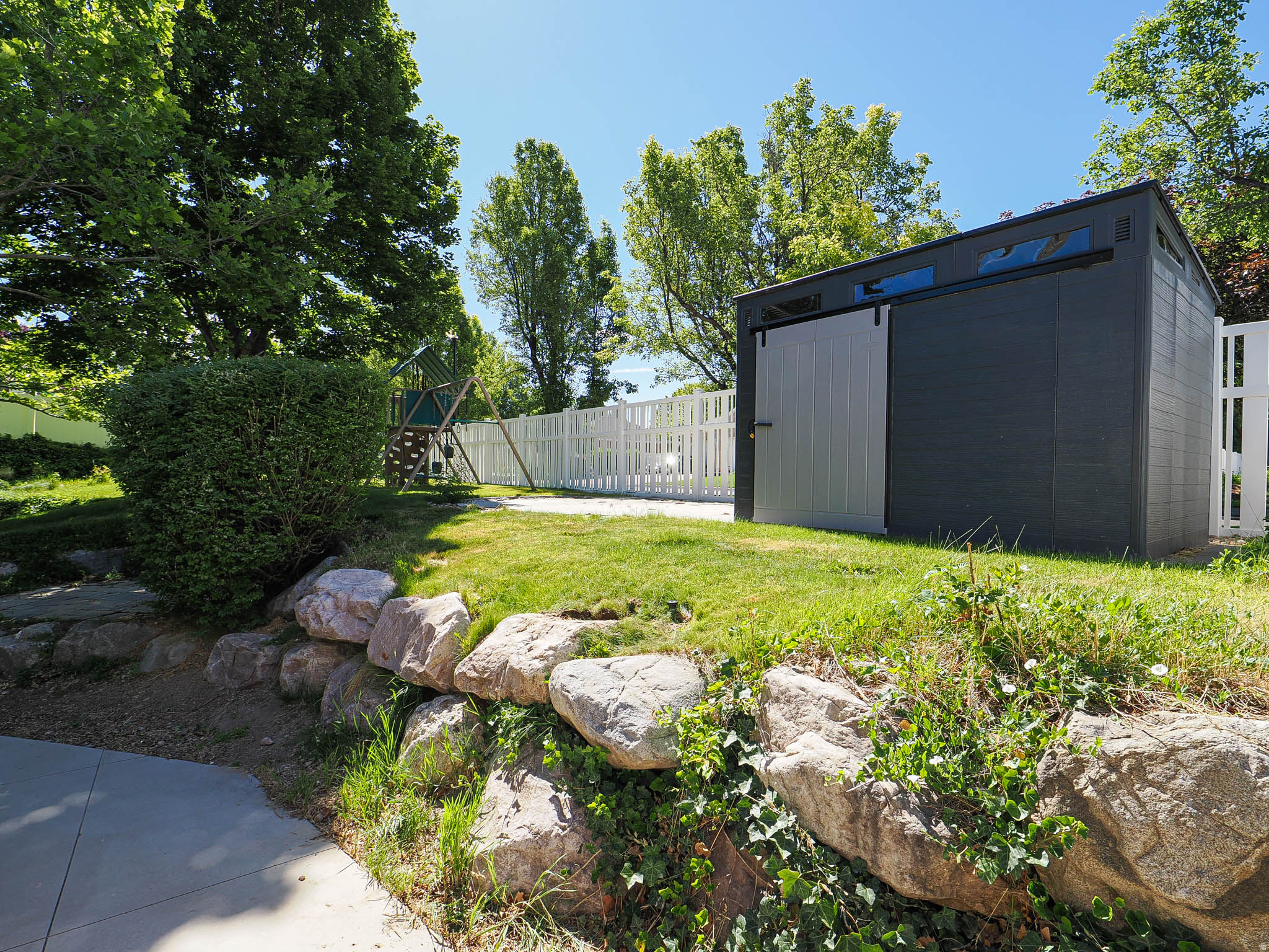 main property photo 65