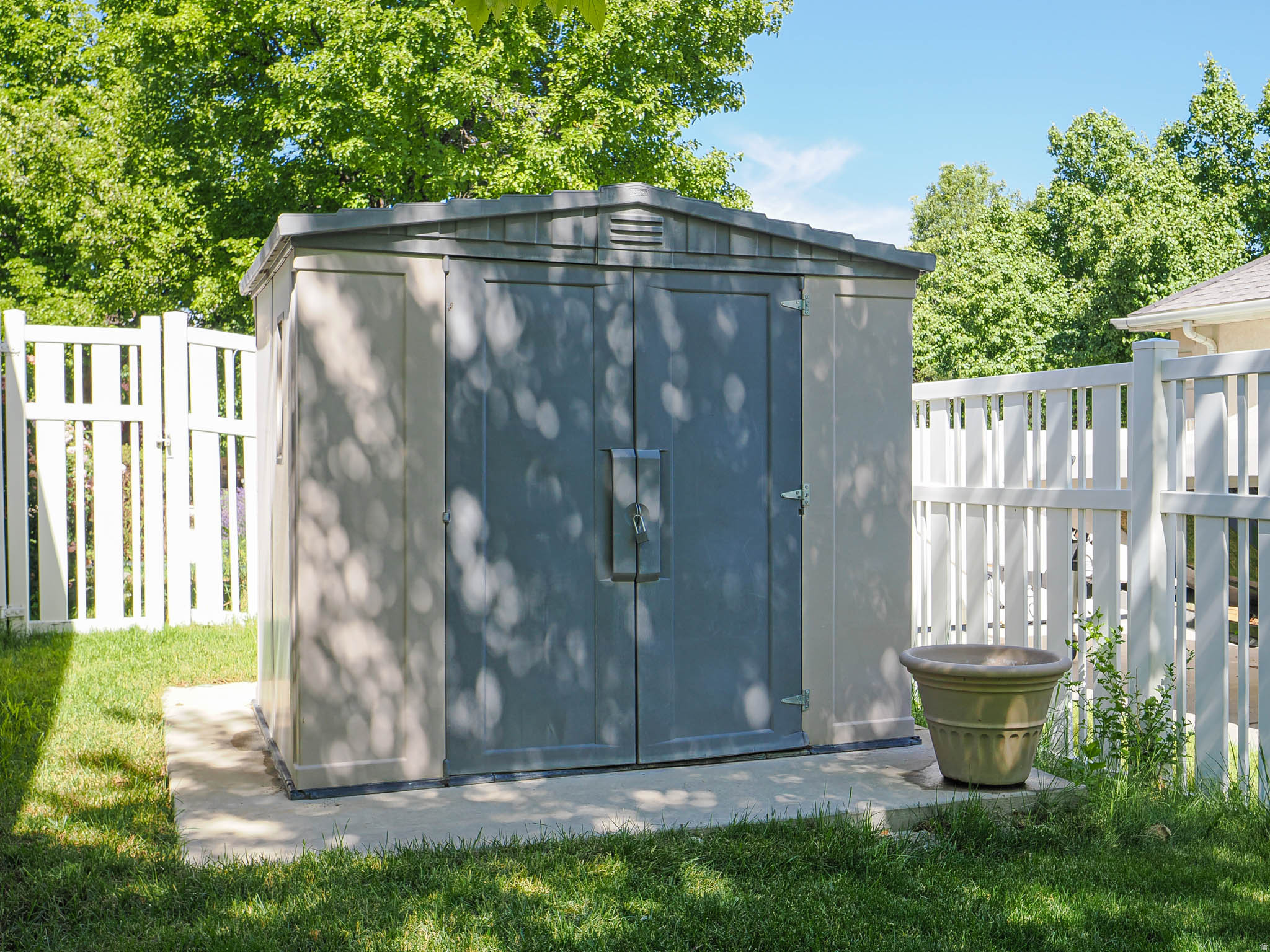 main property photo 68