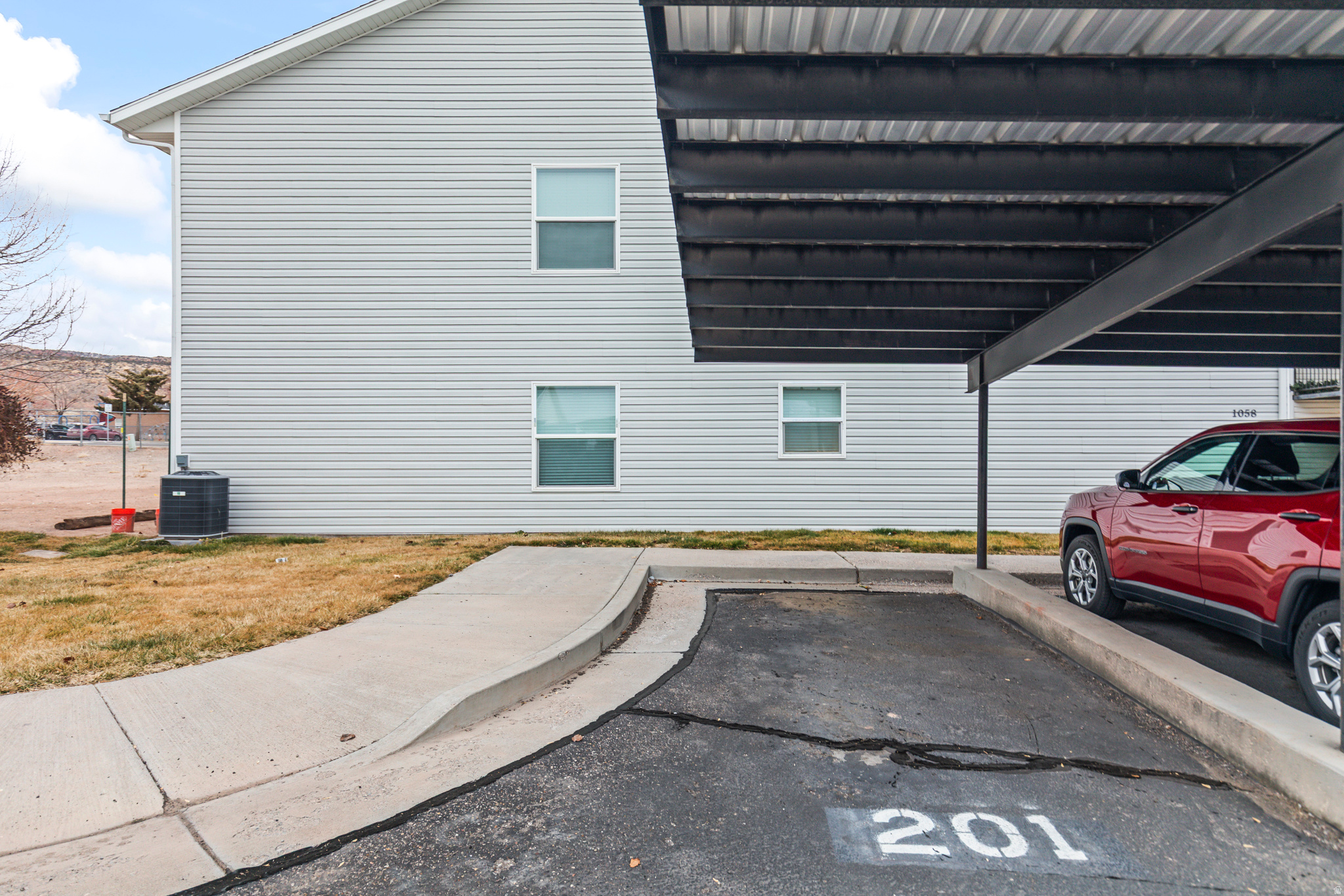 main property photo 25
