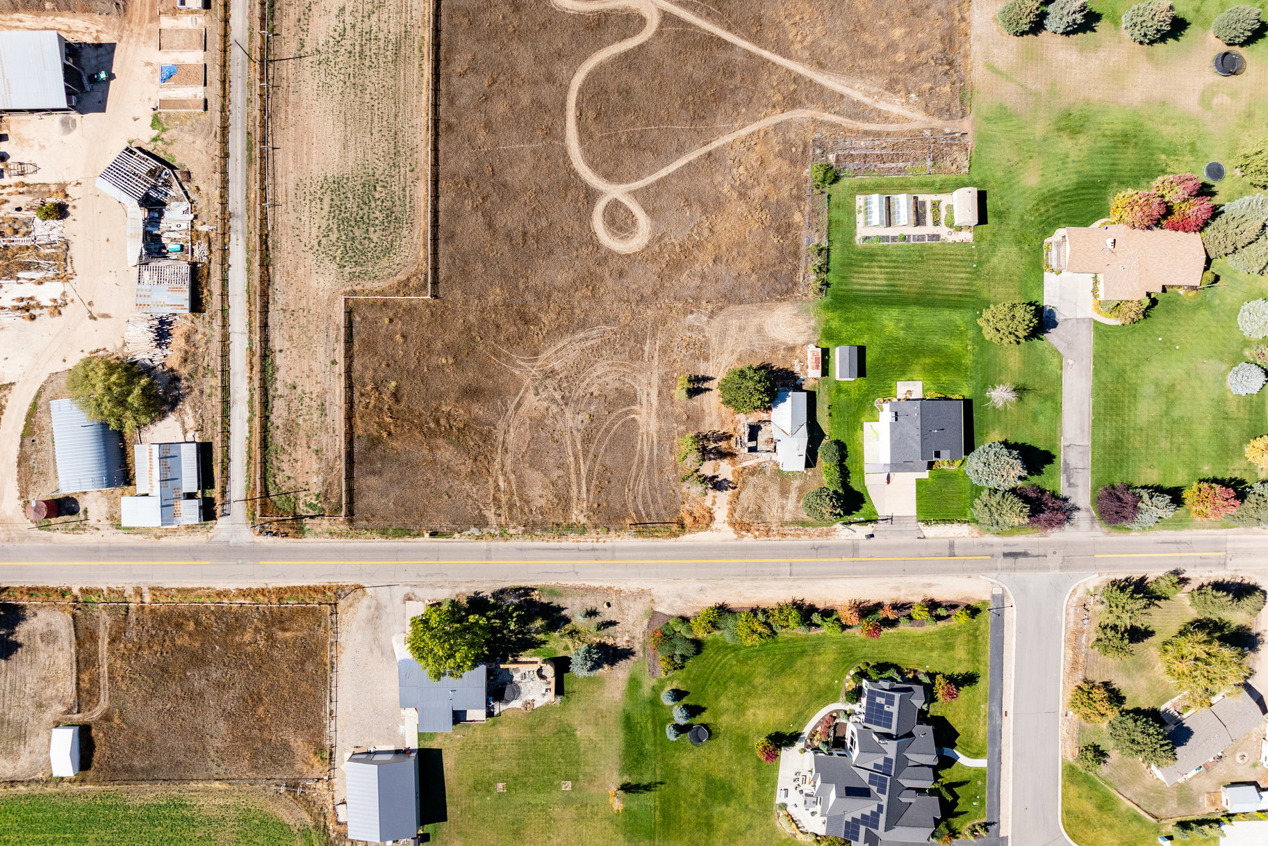 main property photo 24