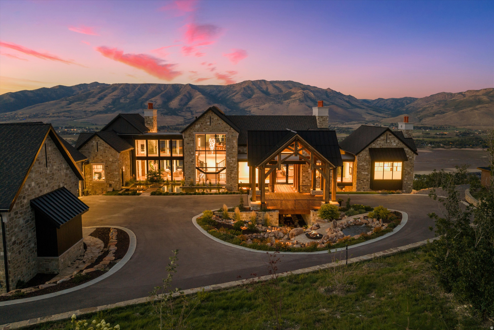 main property photo 158