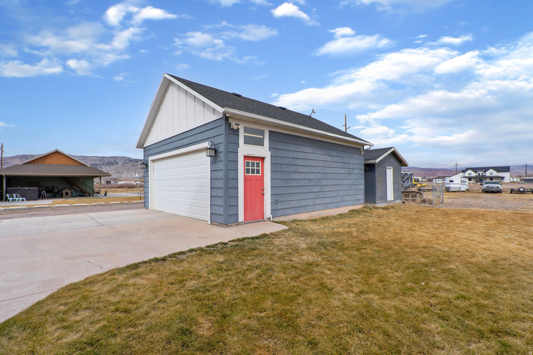 main property photo 48