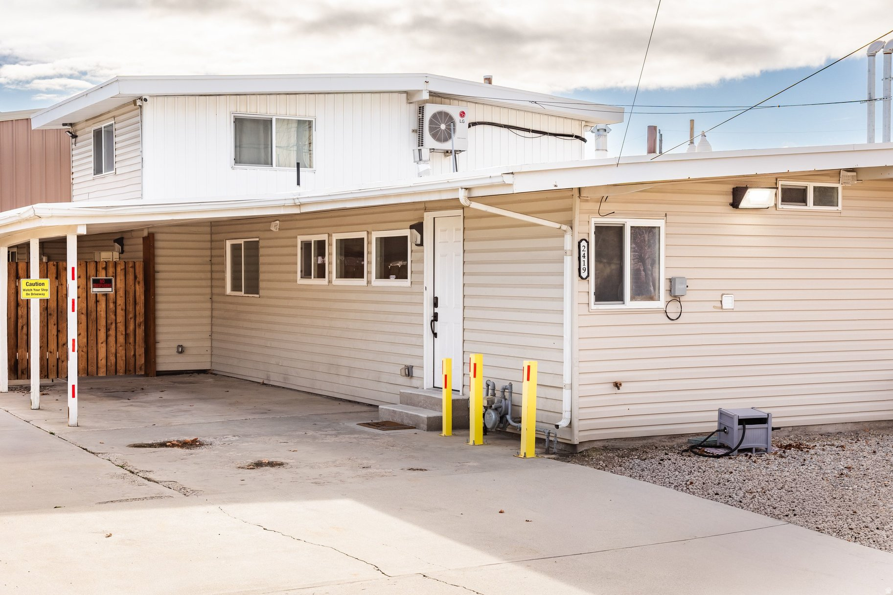 main property photo 29