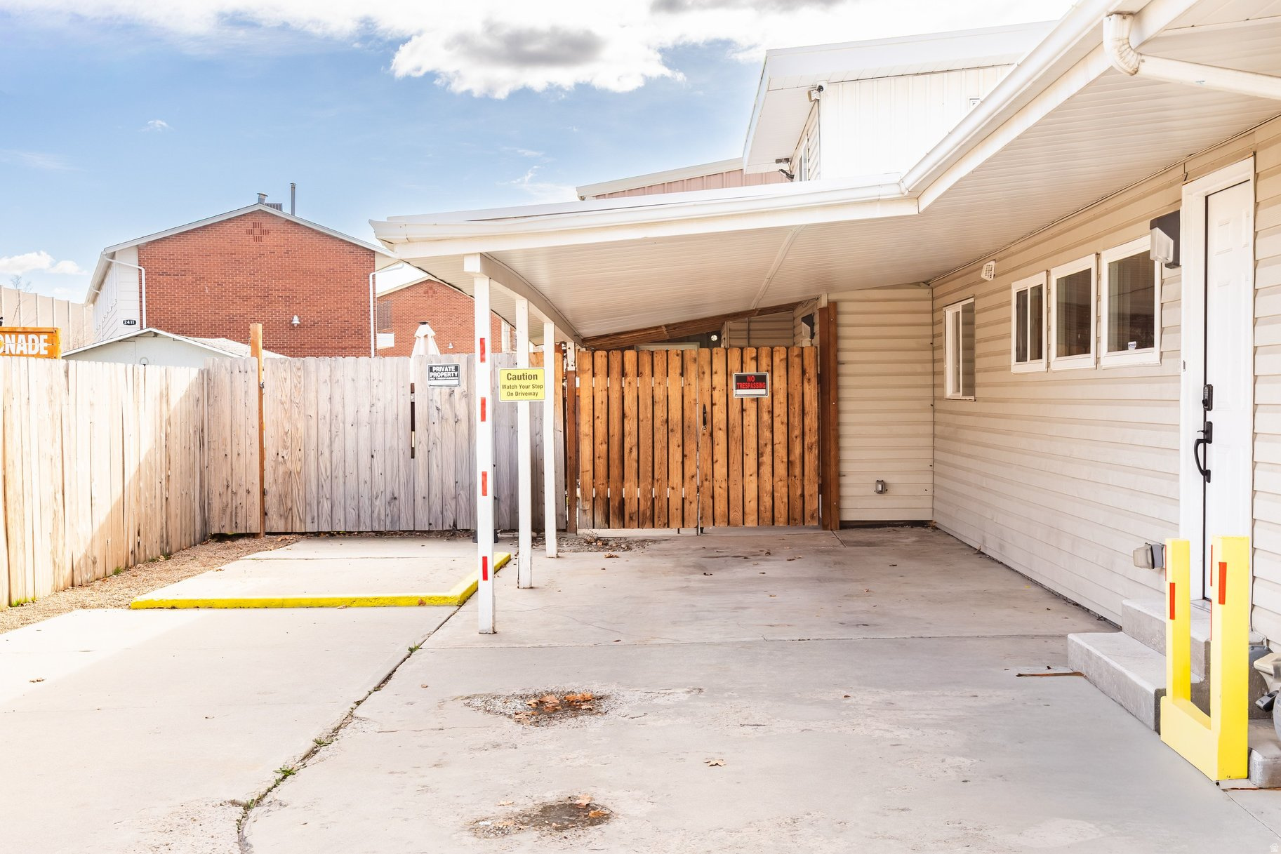 main property photo 30