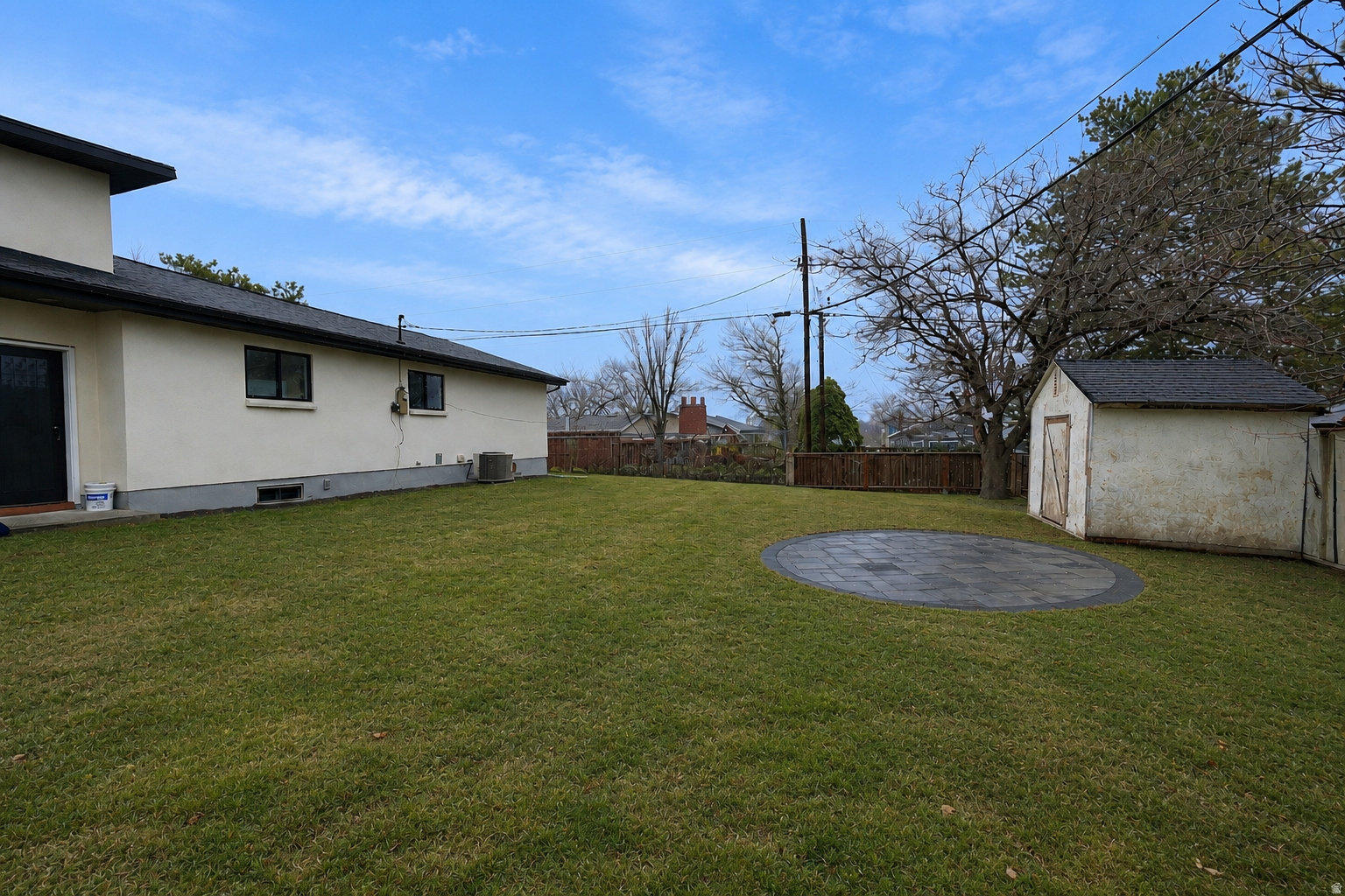 main property photo 28