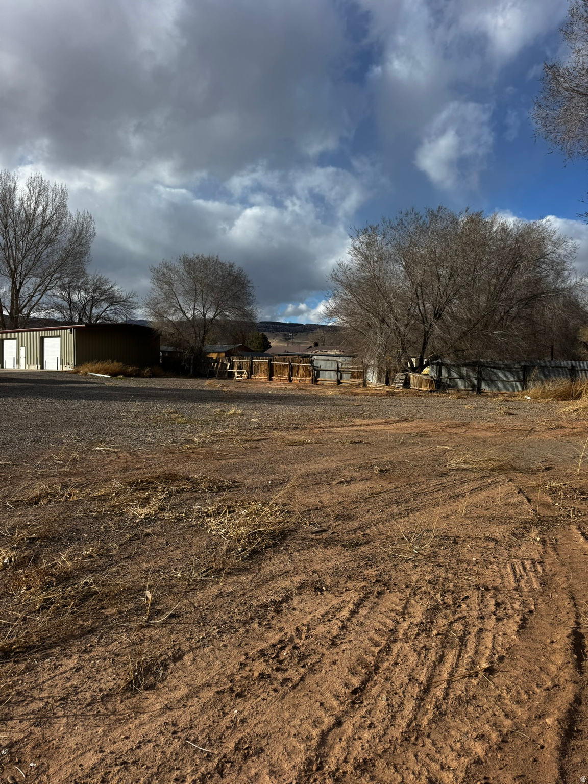 main property photo 16