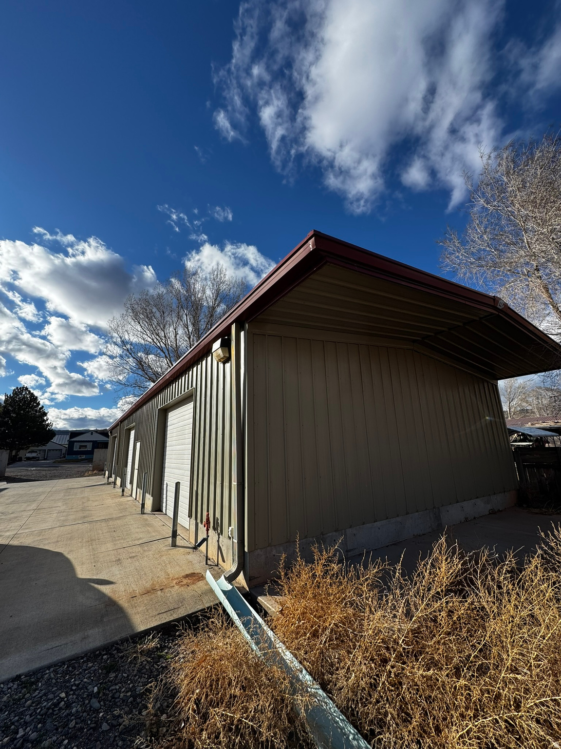 main property photo 18
