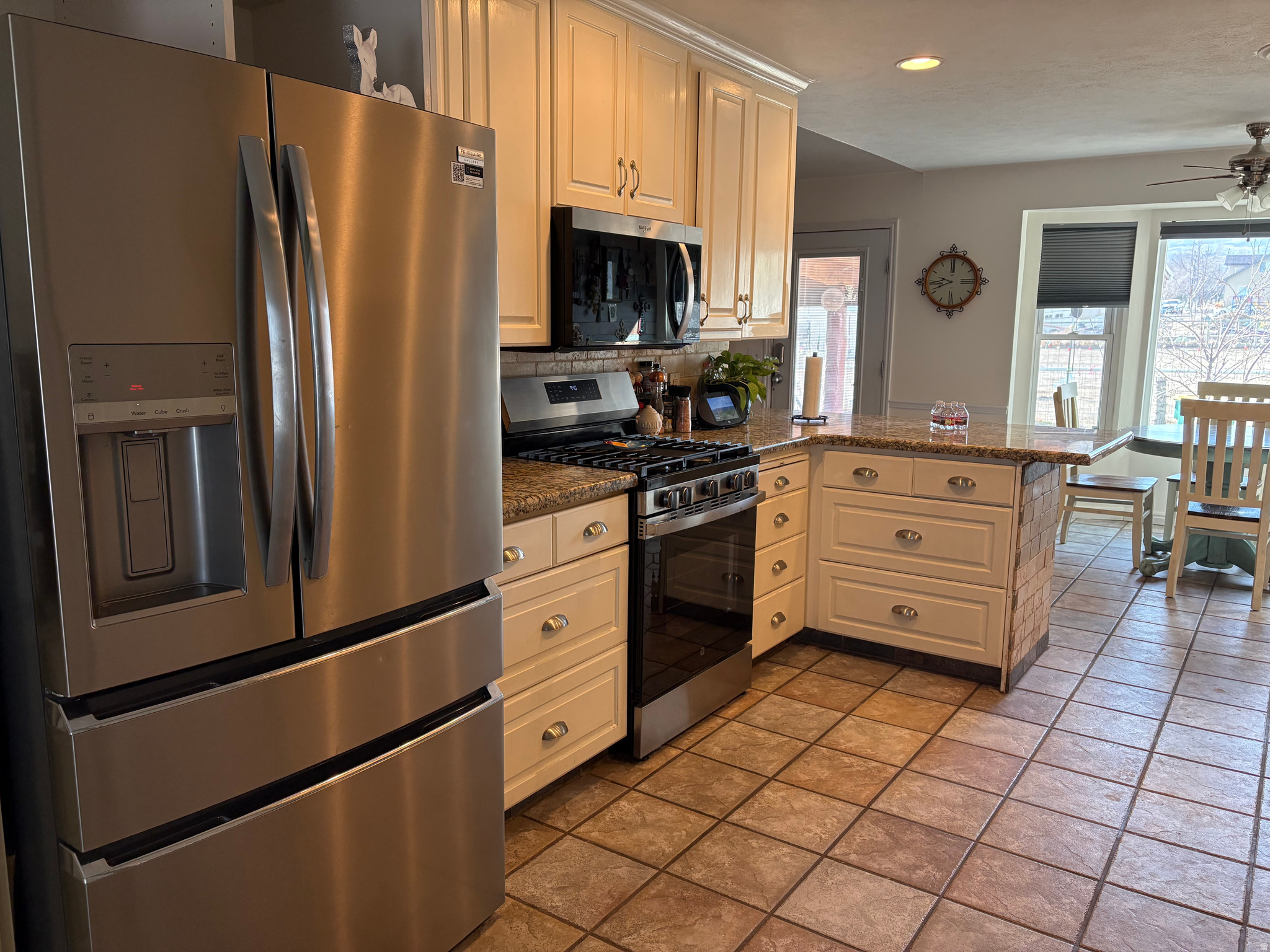 main property photo 12