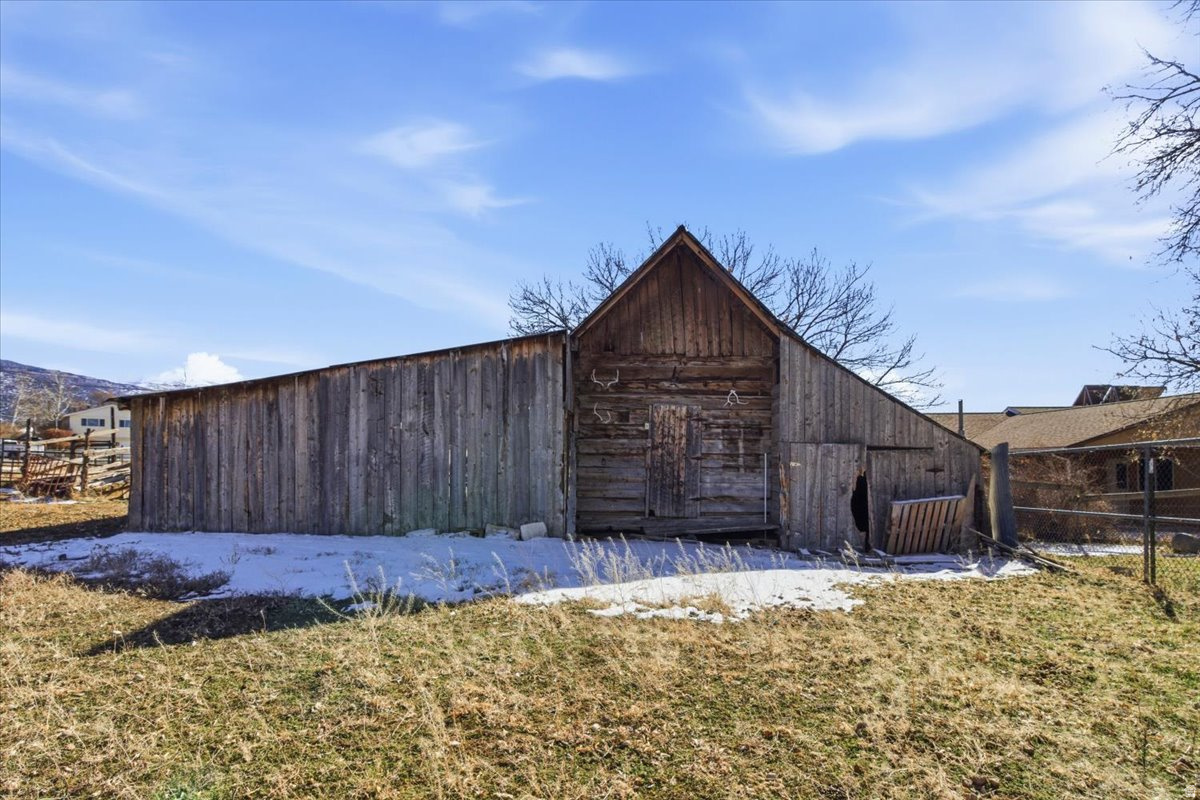 main property photo 54