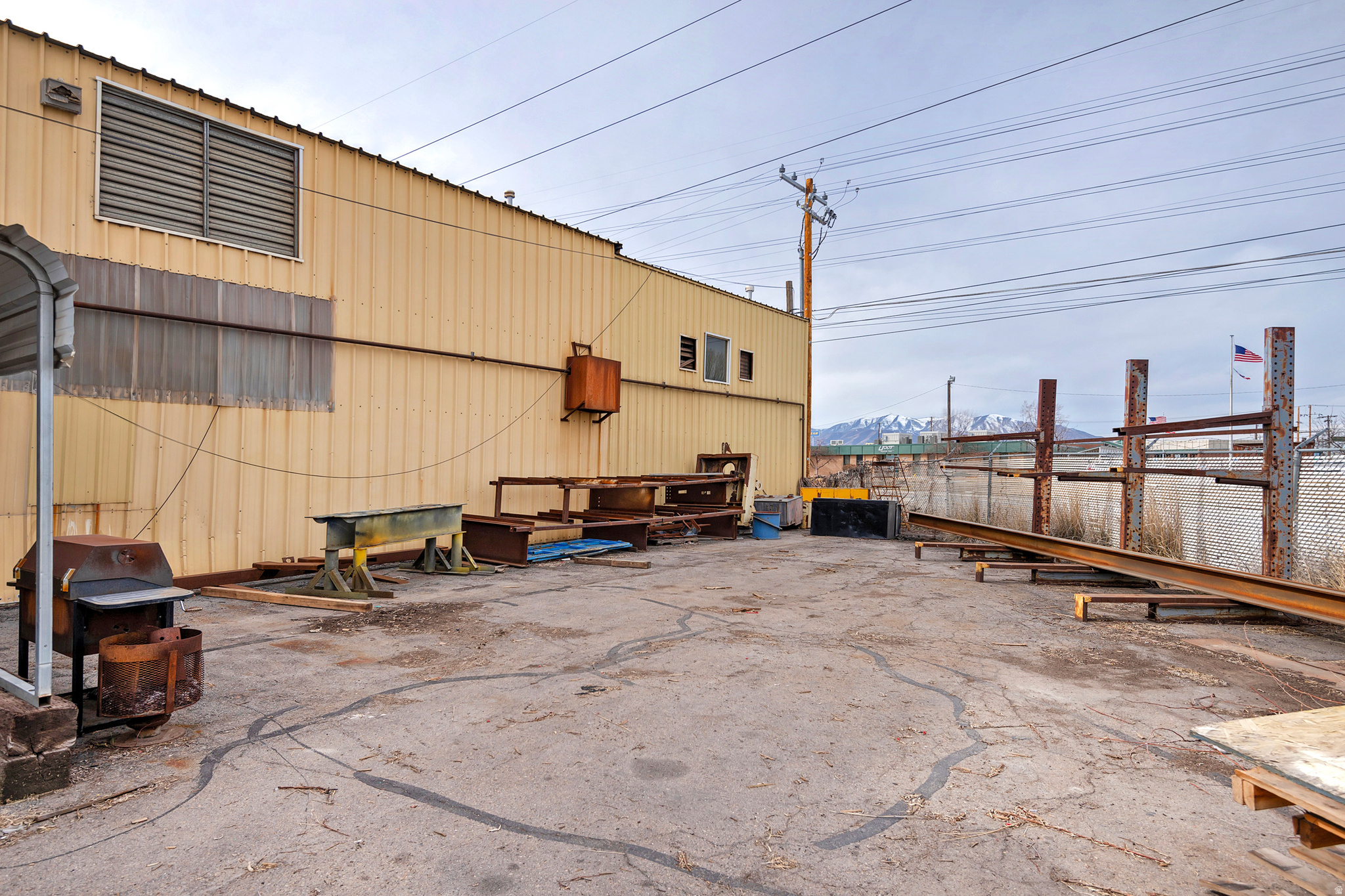 main property photo 75