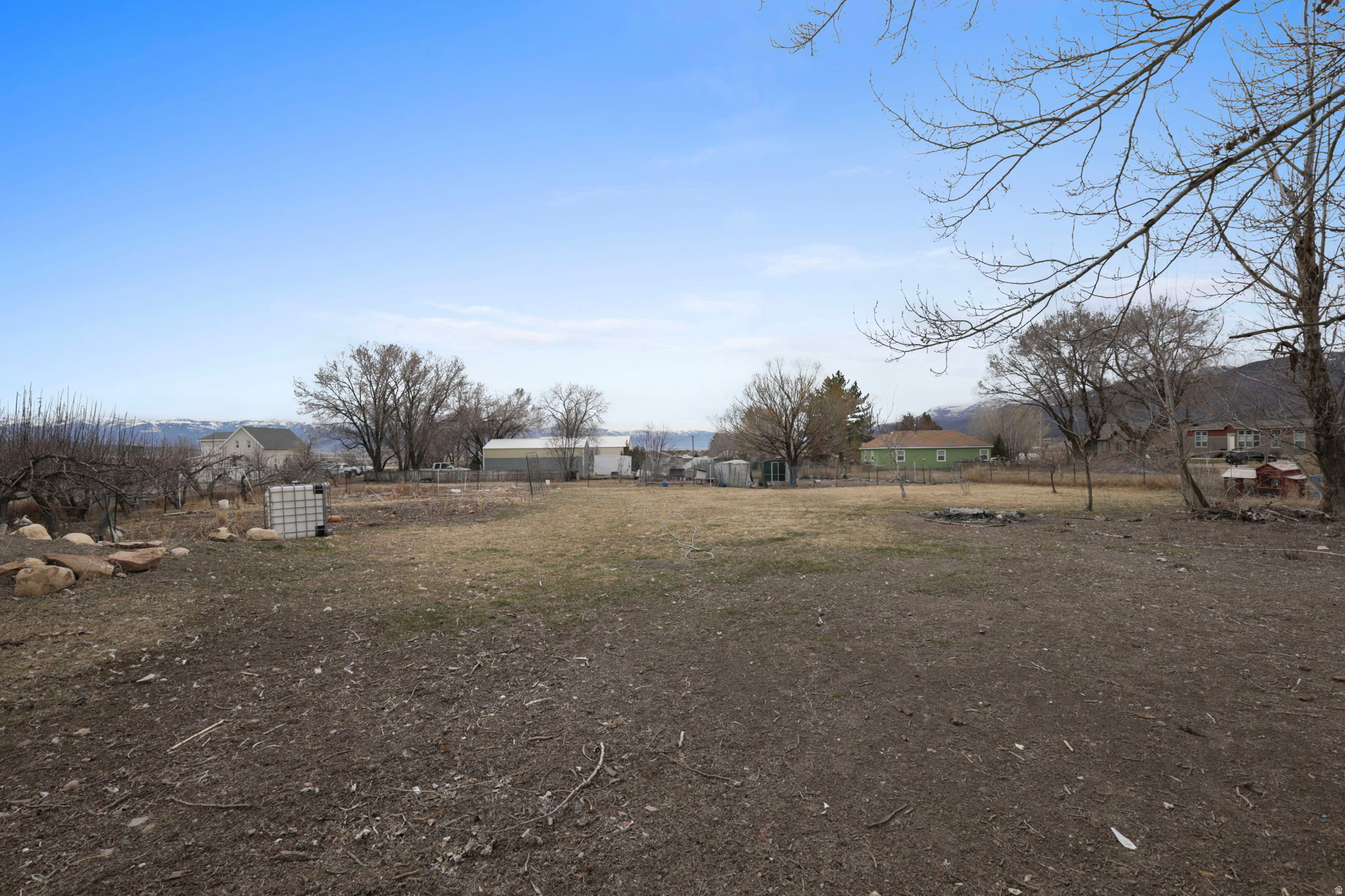 main property photo 44