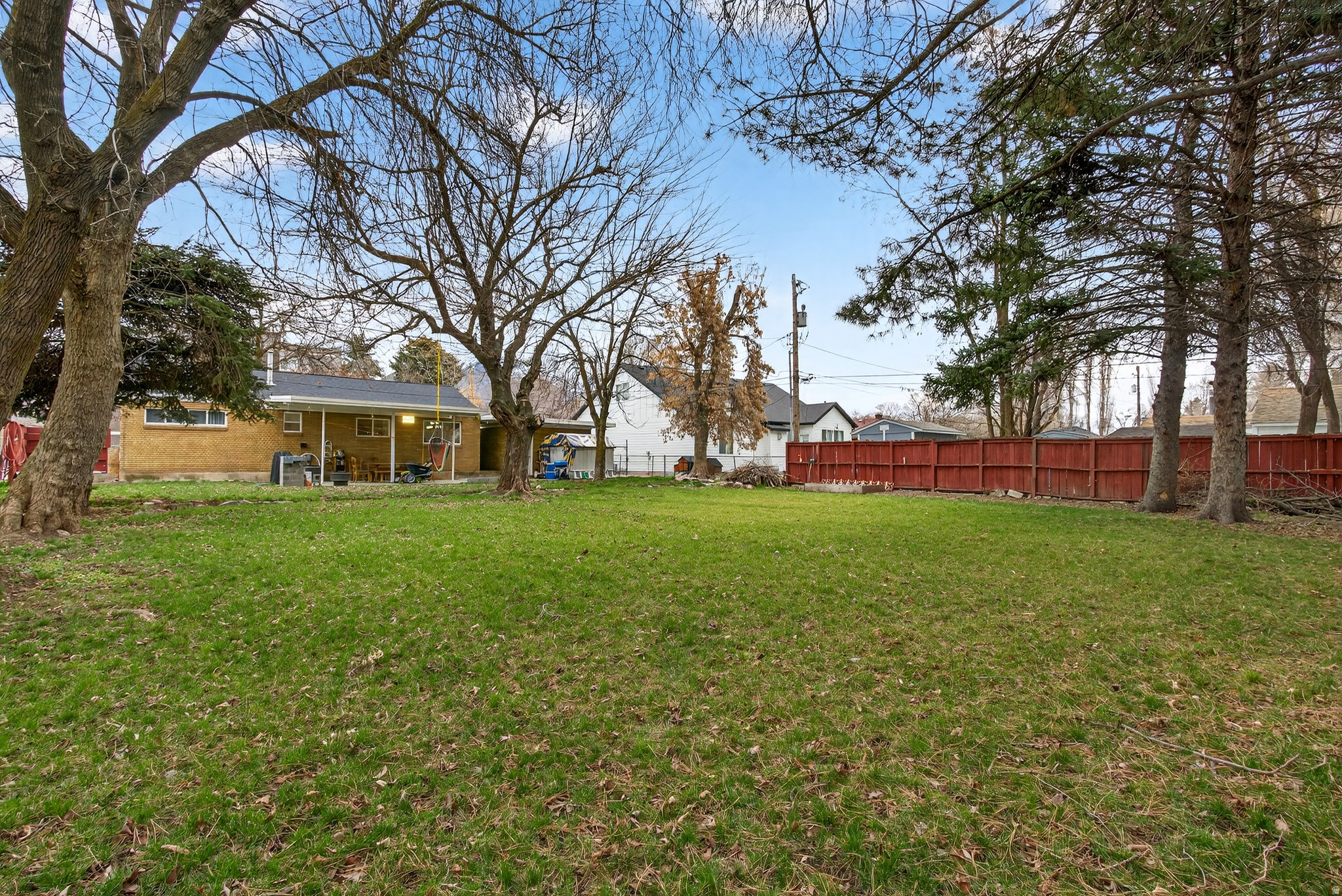 main property photo 17
