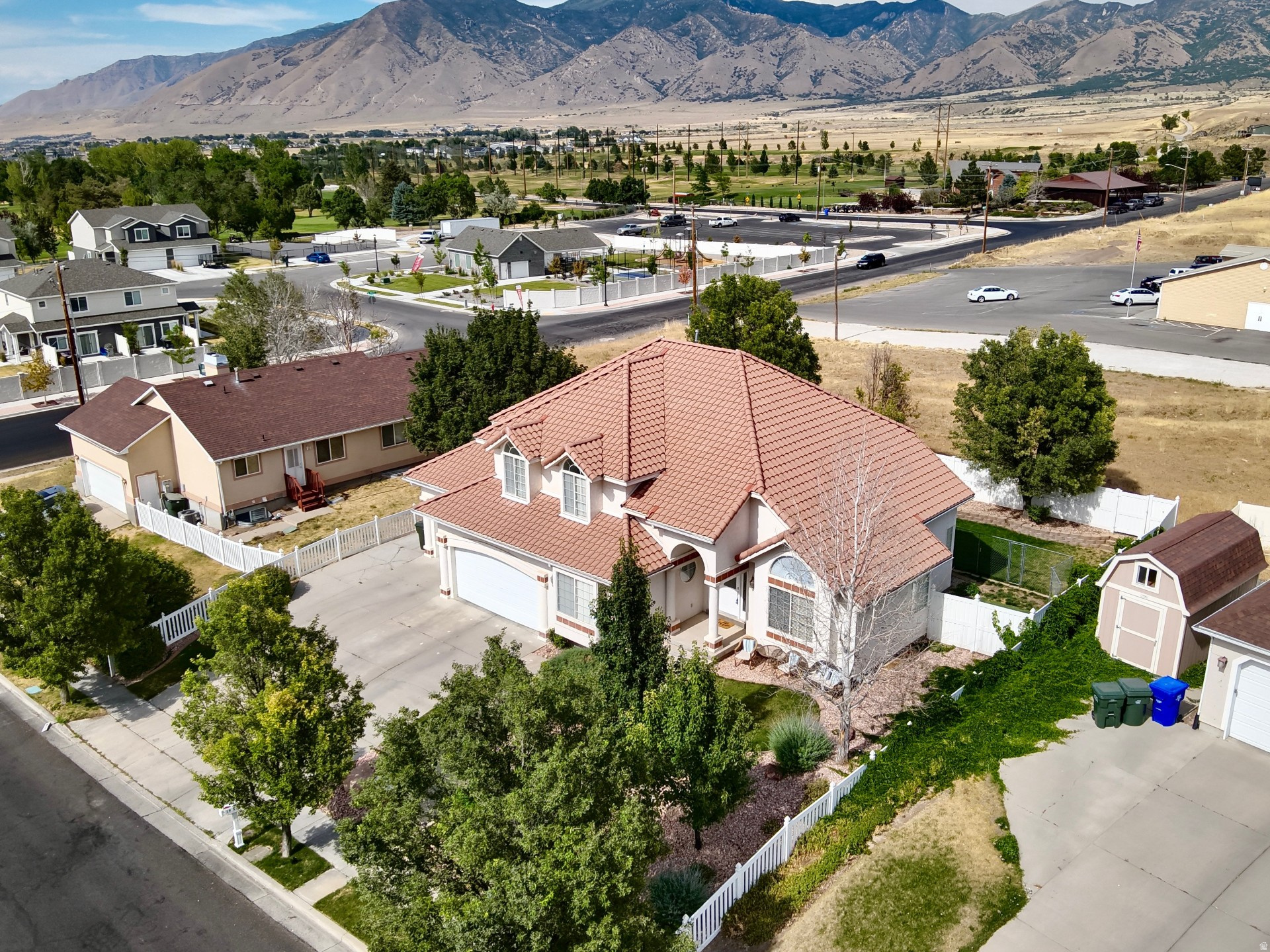 main property photo 33