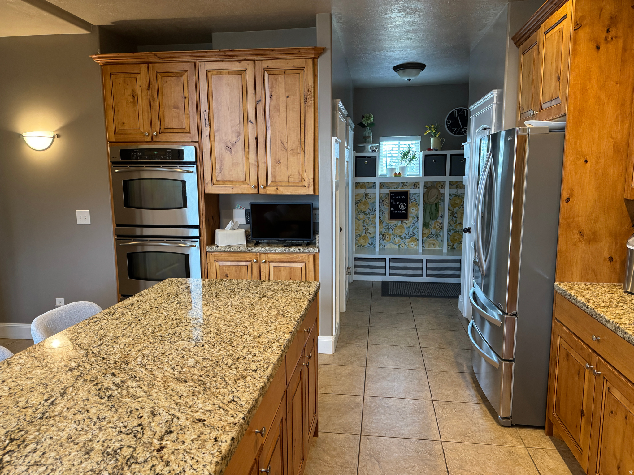 main property photo 4