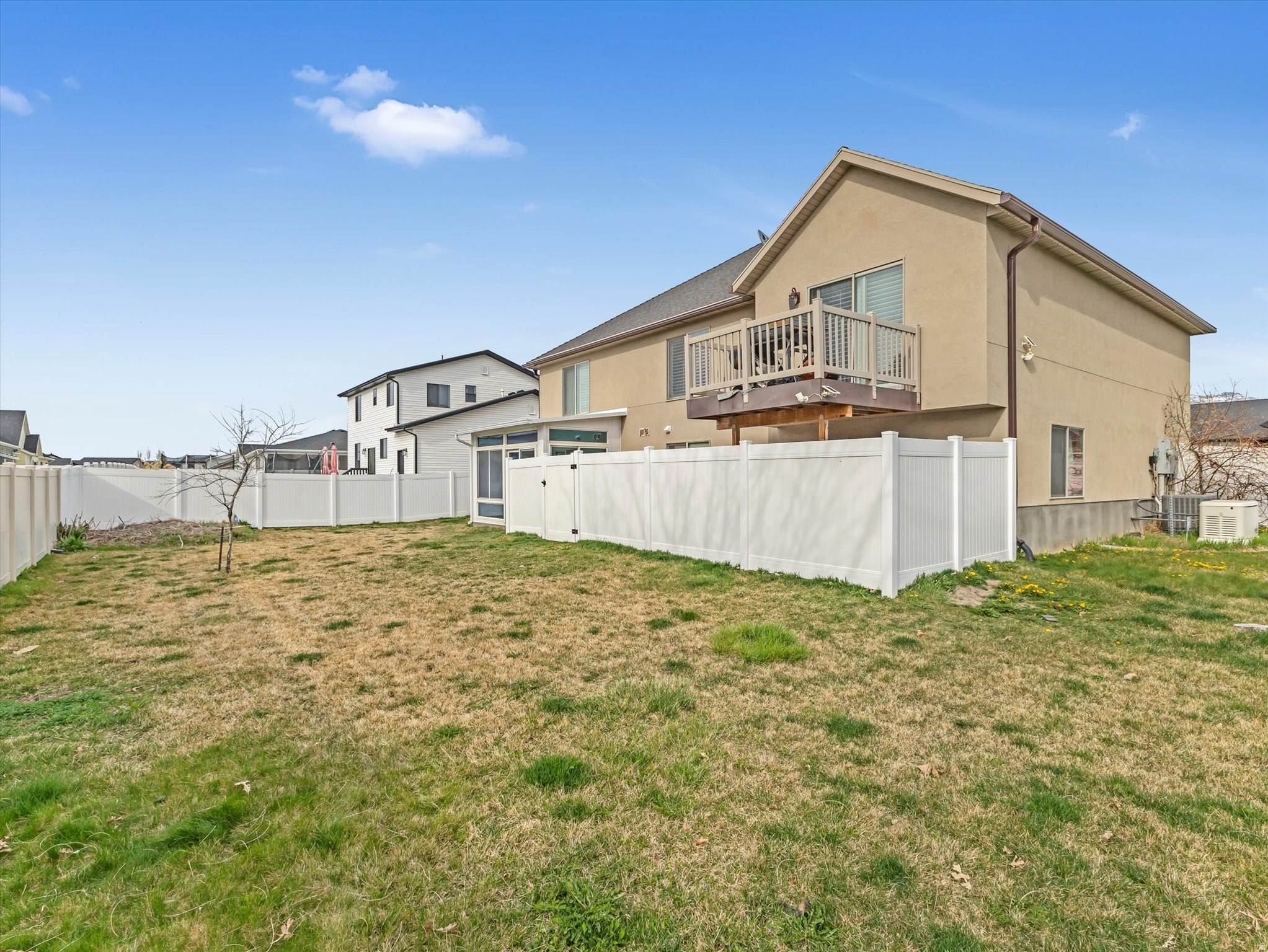 main property photo 20