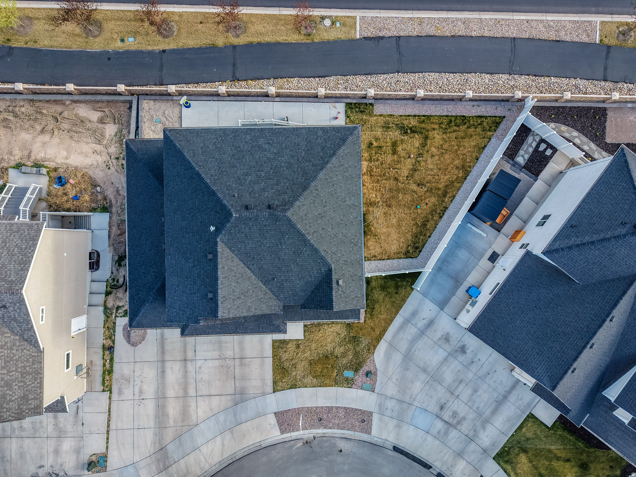 main property photo 47