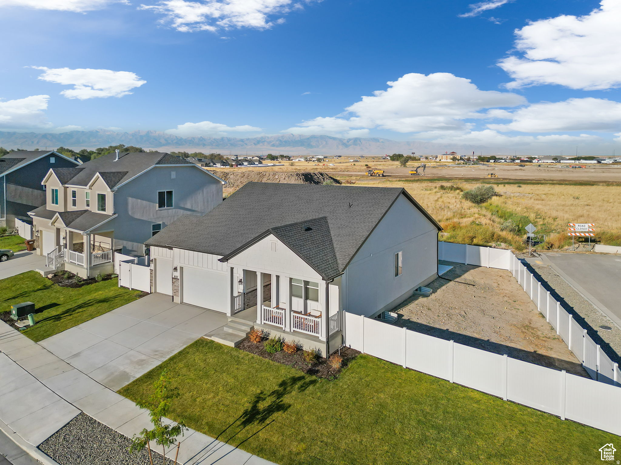 main property photo 26