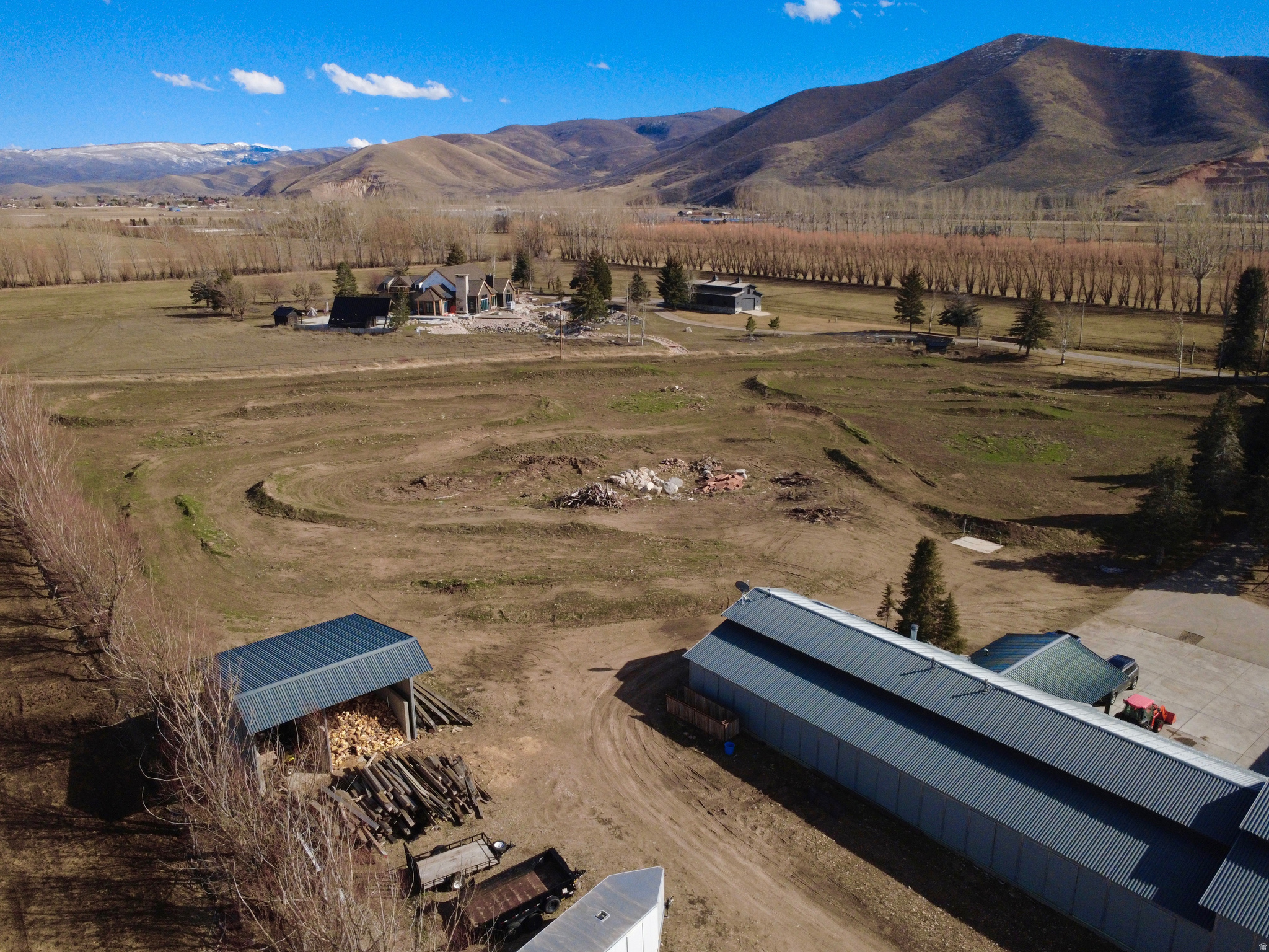 main property photo 12