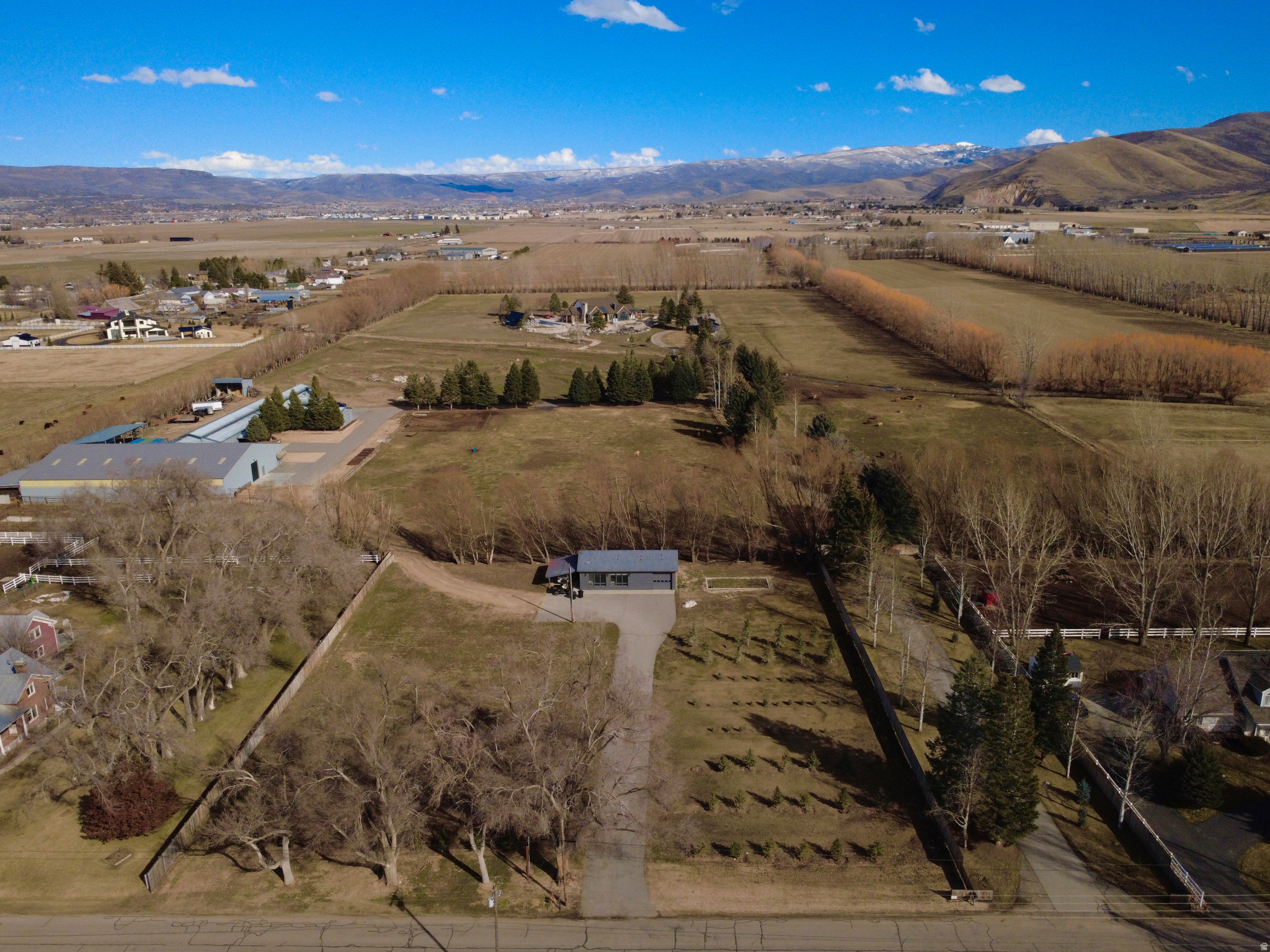 main property photo 15