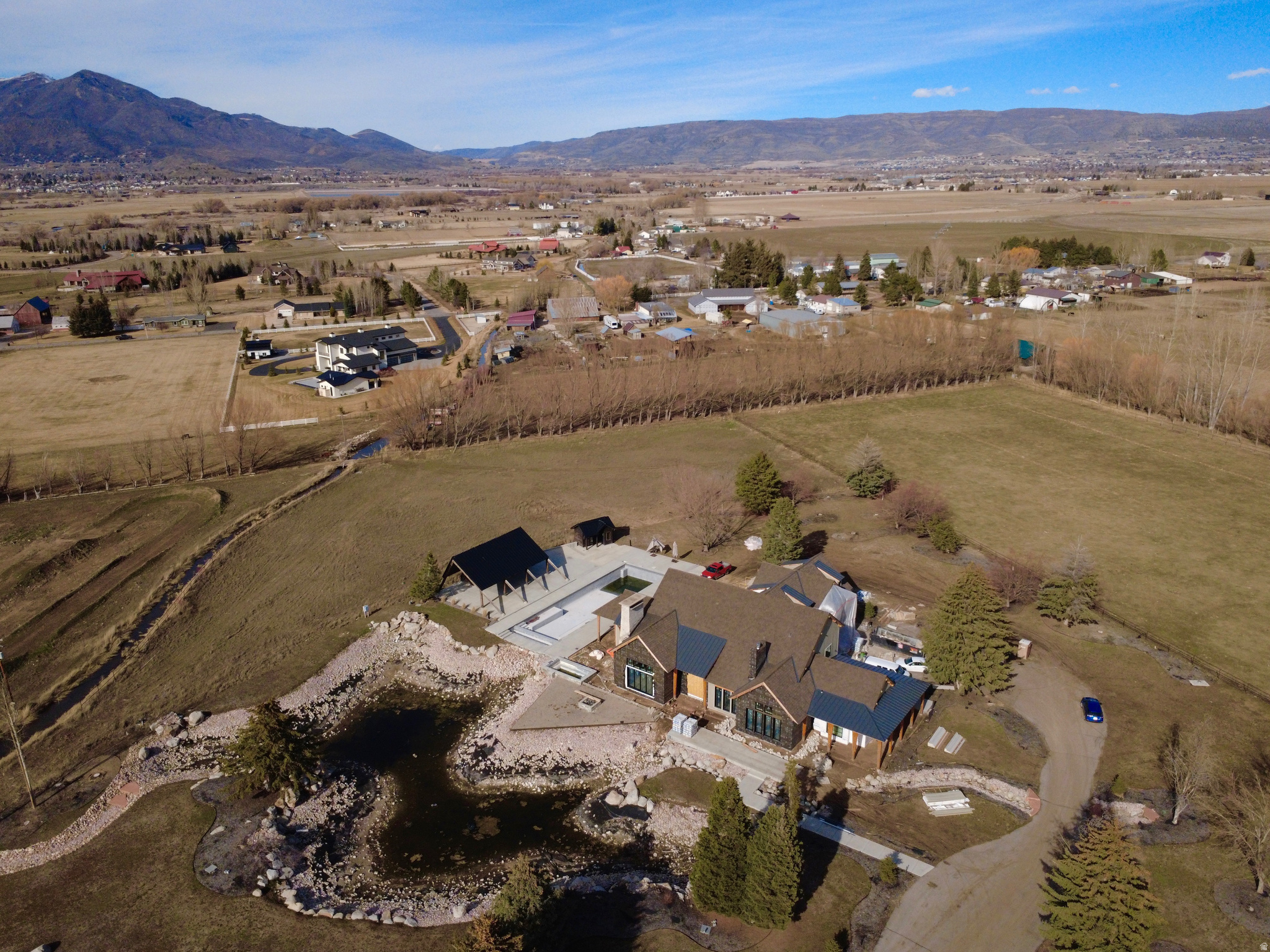 main property photo 20