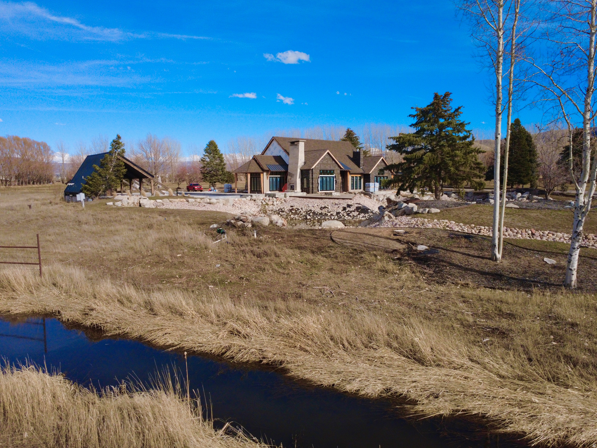 main property photo 6